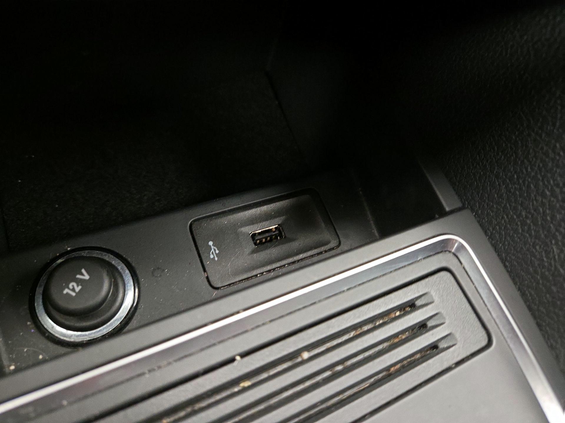 Thumbnail: 2016 Volkswagen Jetta - 17