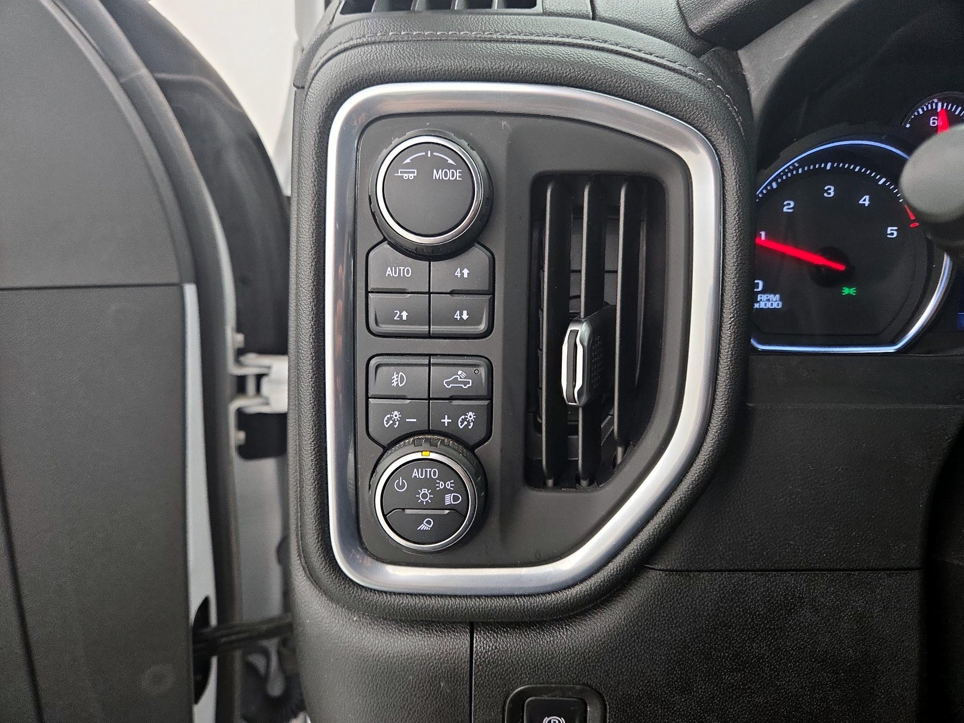 Thumbnail: 2021 Chevrolet Silverado 3500 - 13