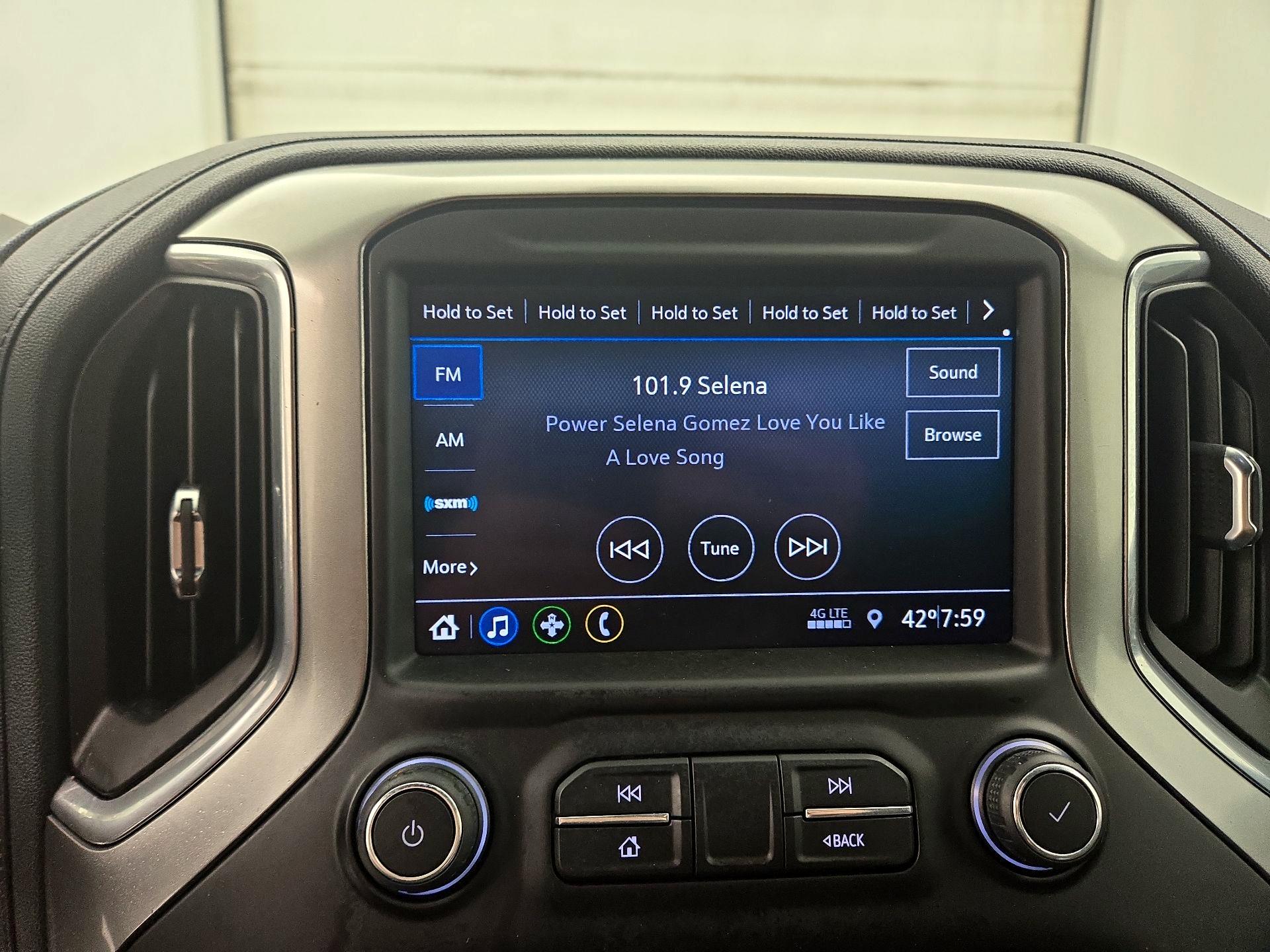 Thumbnail: 2021 Chevrolet Silverado 3500 - 15