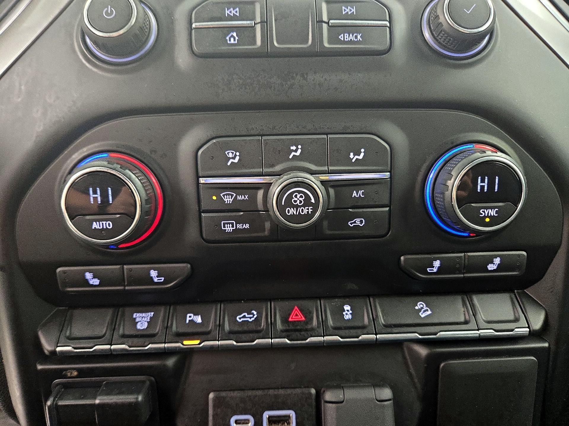 Thumbnail: 2021 Chevrolet Silverado 3500 - 16