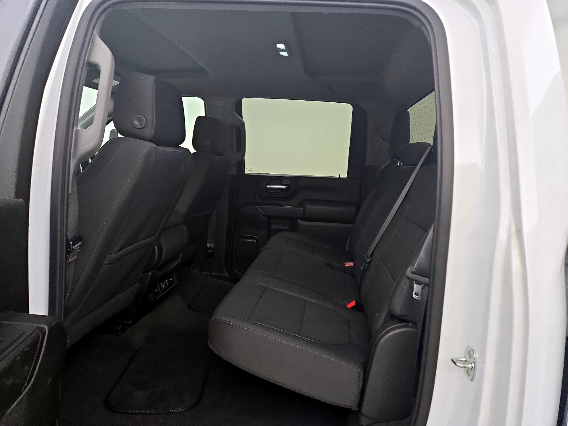 Thumbnail: 2021 Chevrolet Silverado 3500 - 19