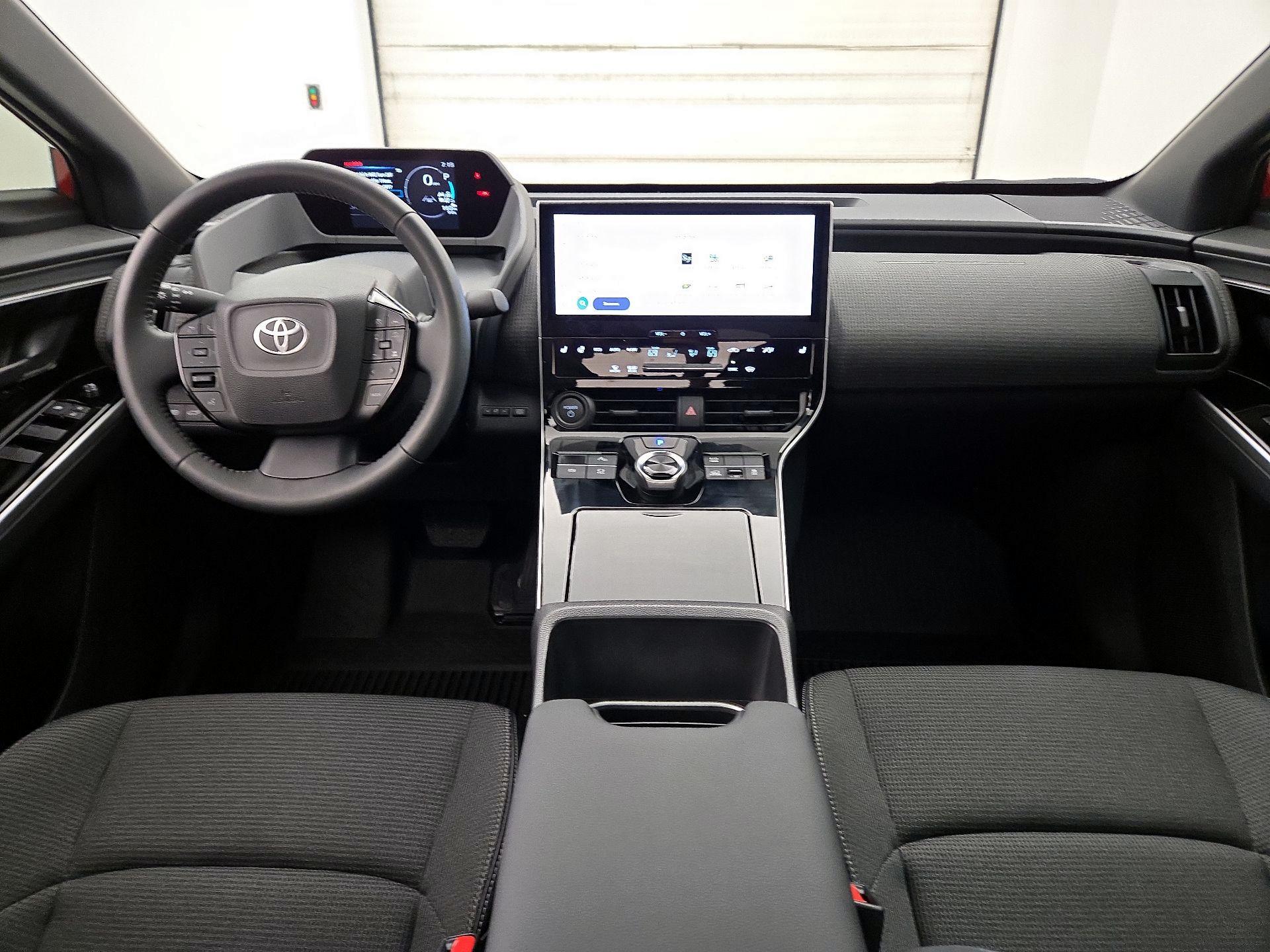 Thumbnail: 2025 Toyota bZ4X - 9