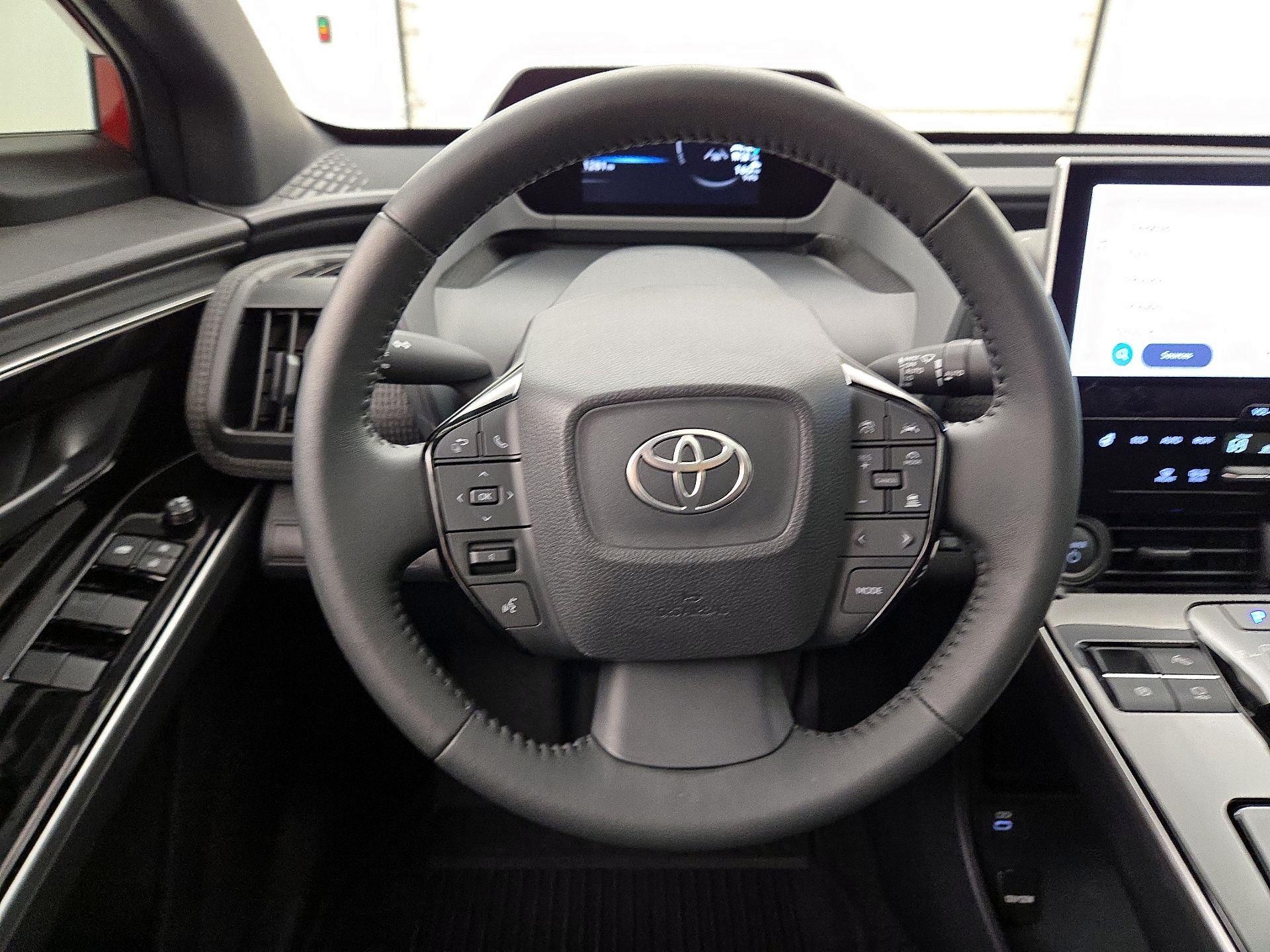 Thumbnail: 2025 Toyota bZ4X - 10