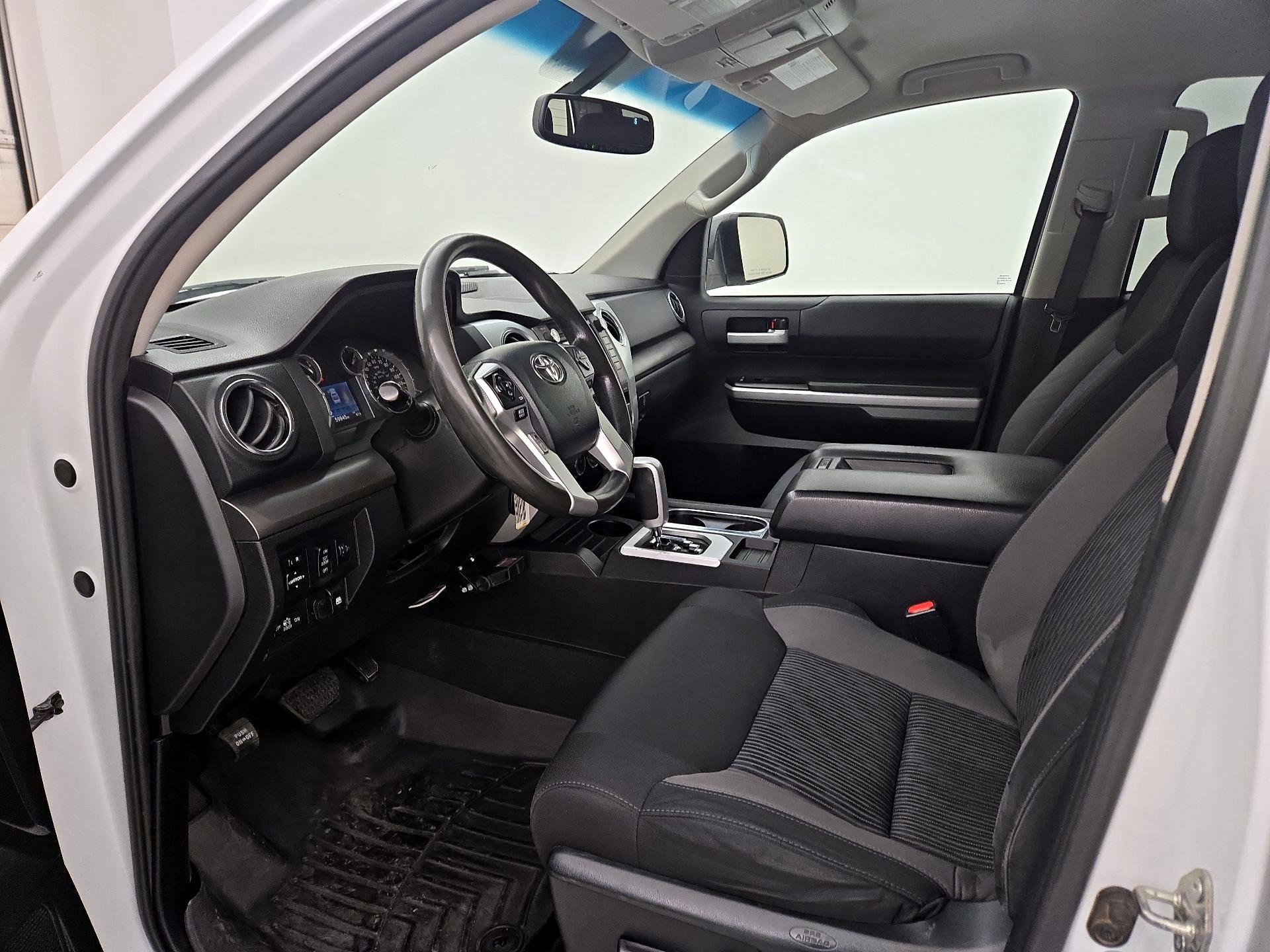 Thumbnail: 2015 Toyota Tundra - 11