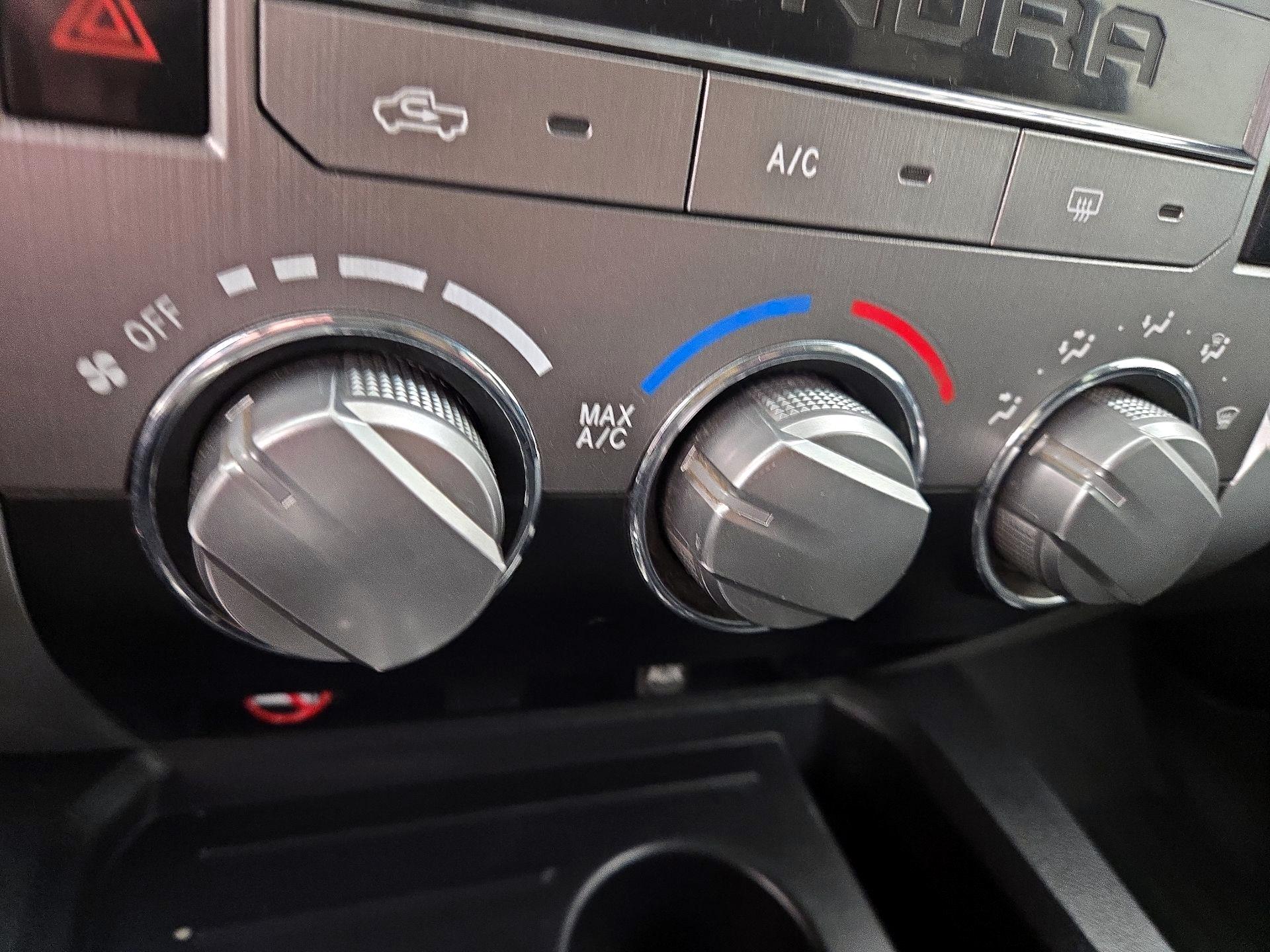 Thumbnail: 2015 Toyota Tundra - 16