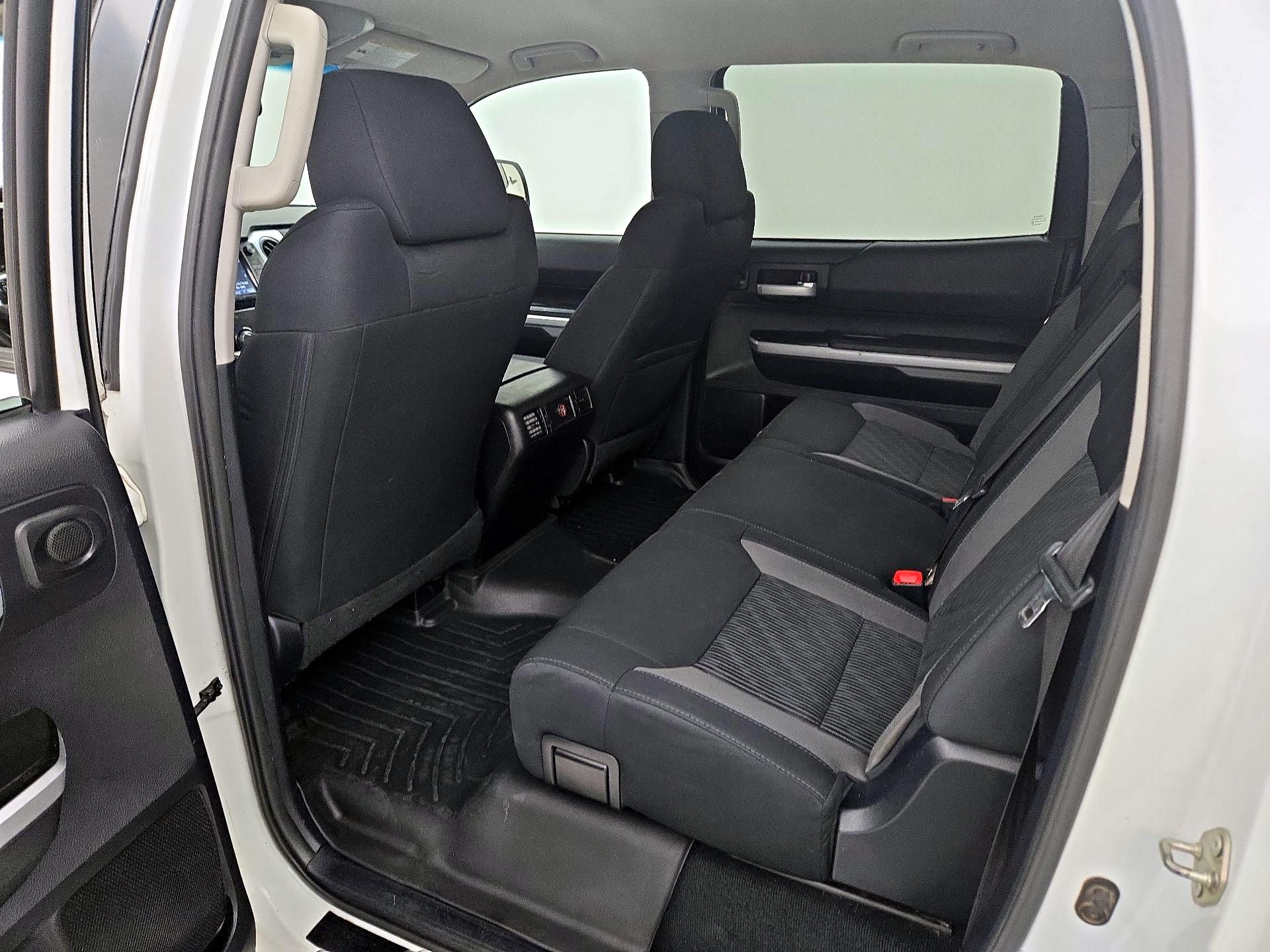 Thumbnail: 2015 Toyota Tundra - 19