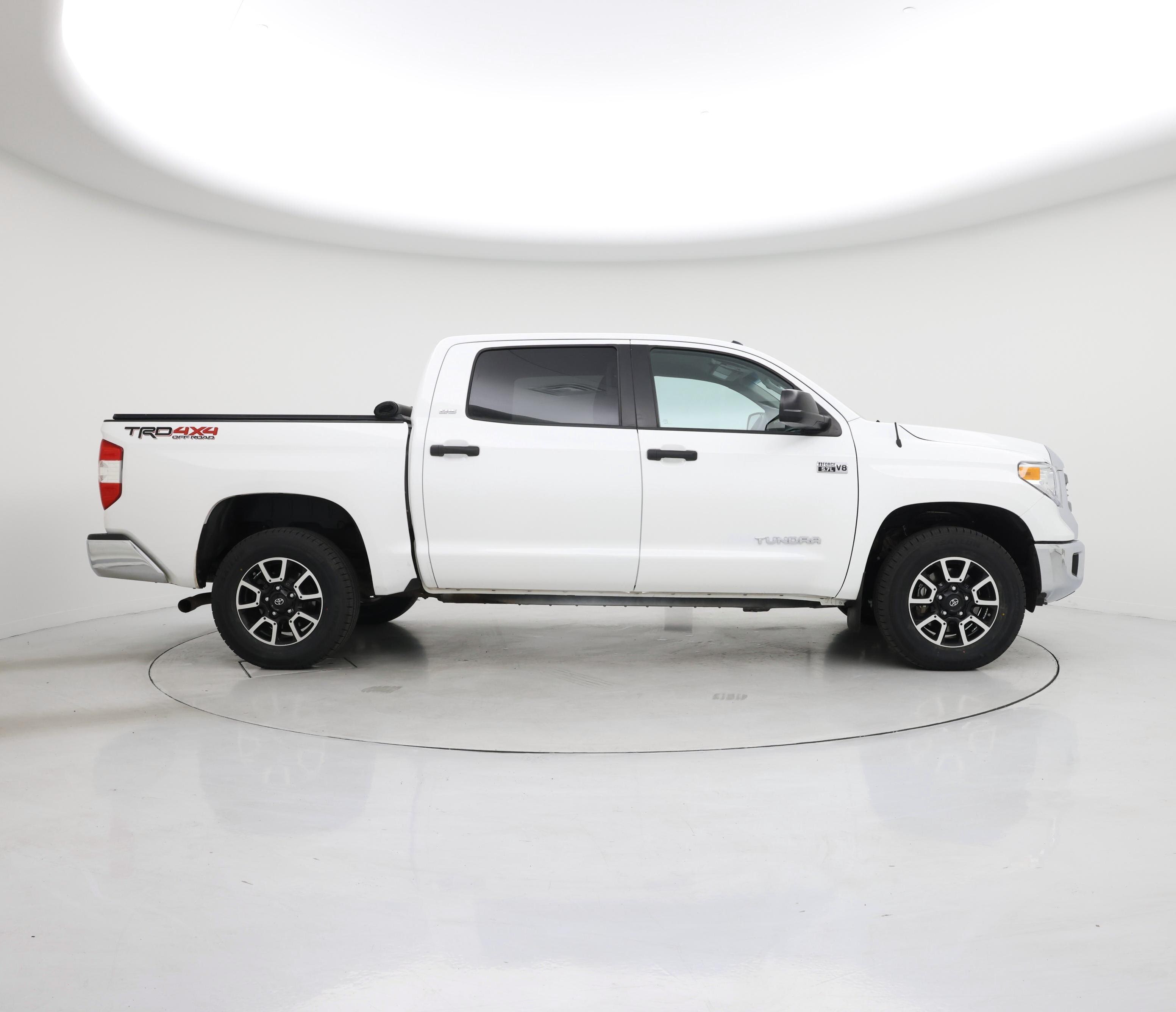 Thumbnail: 2015 Toyota Tundra - 7