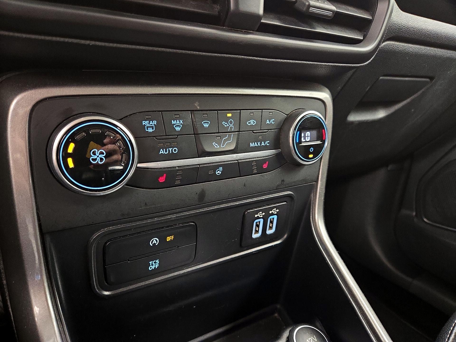 Thumbnail: 2021 Ford EcoSport - 17