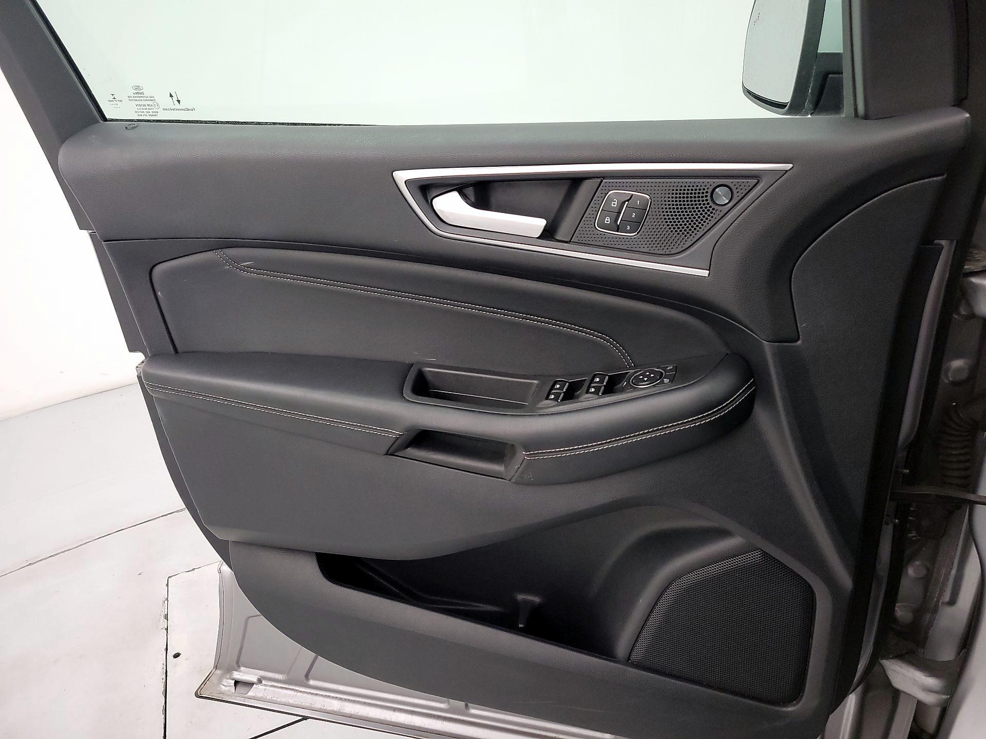 Thumbnail: 2022 Ford Edge - 12