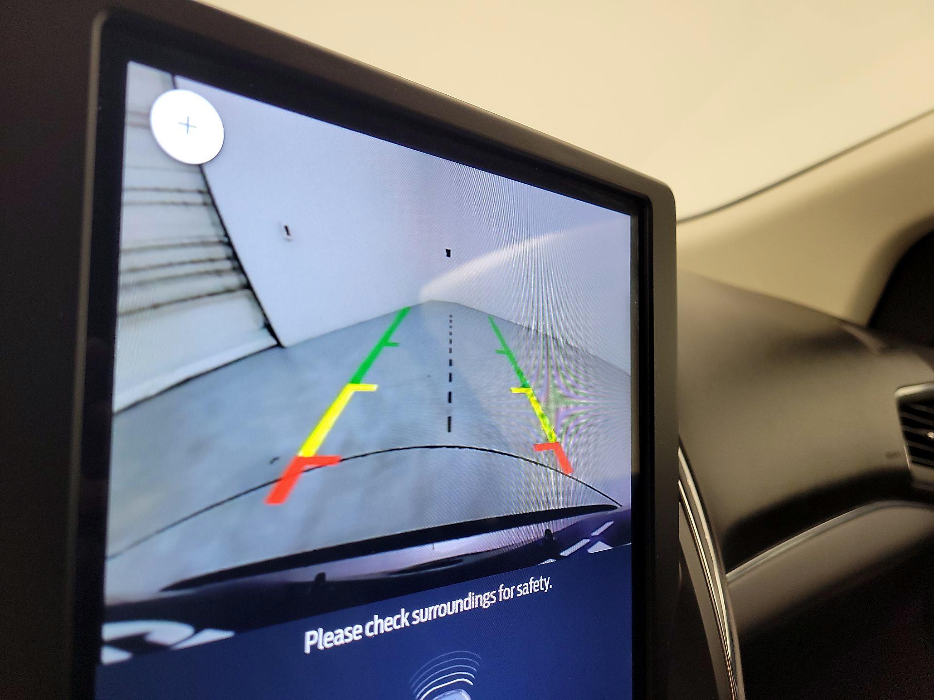 Thumbnail: 2022 Ford Edge - 14