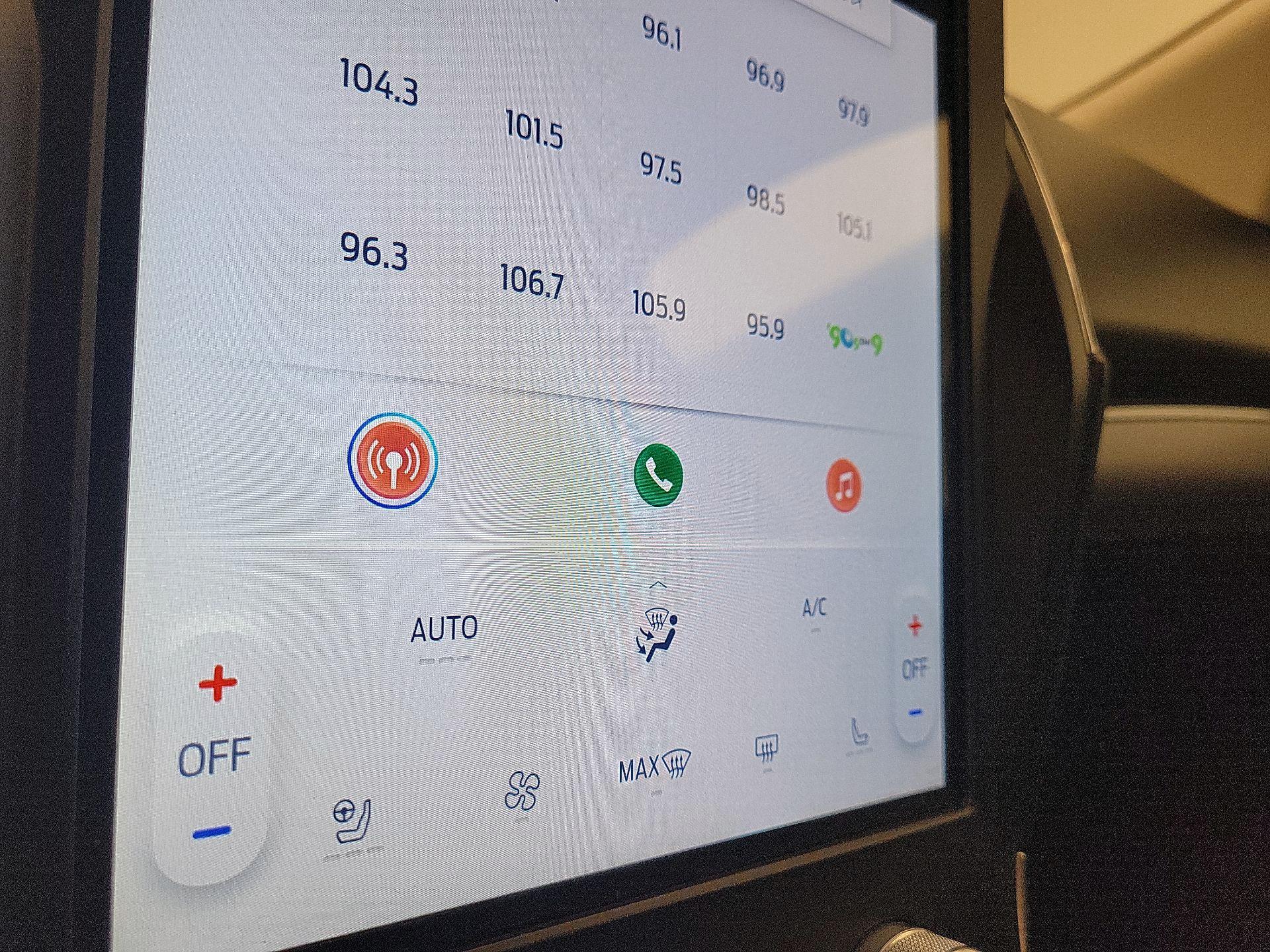 Thumbnail: 2022 Ford Edge - 16