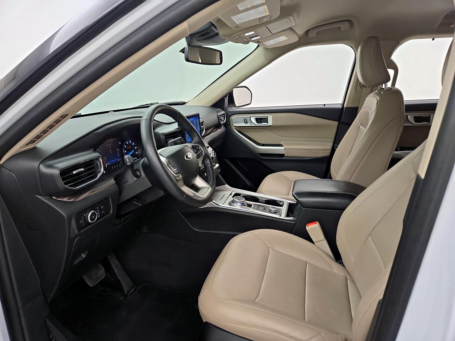 Thumbnail: 2023 Ford Explorer - 11