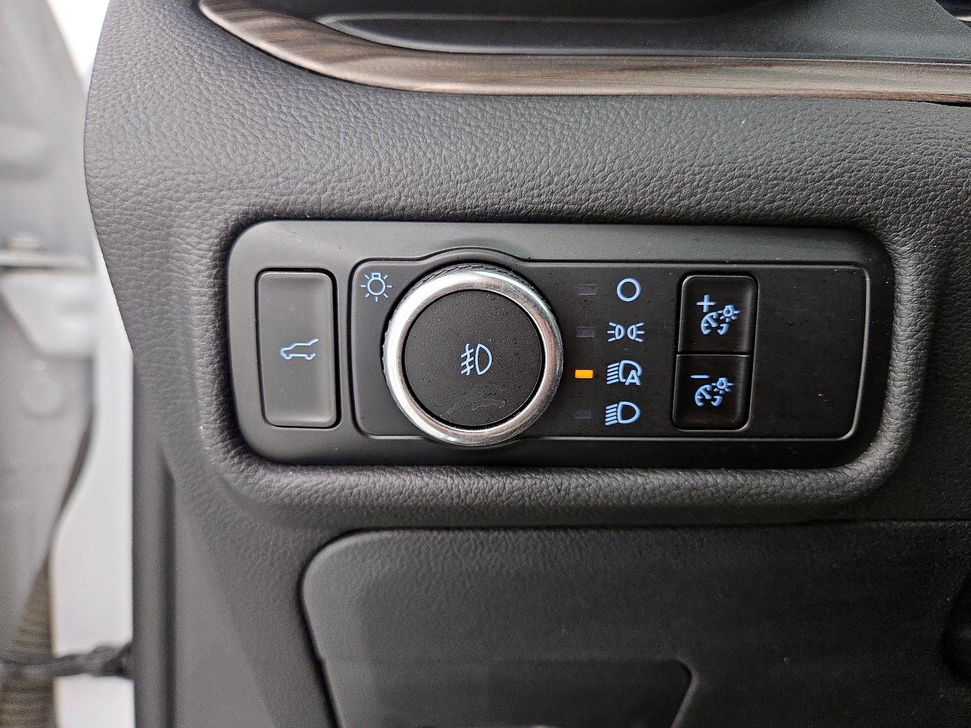 Thumbnail: 2023 Ford Explorer - 13