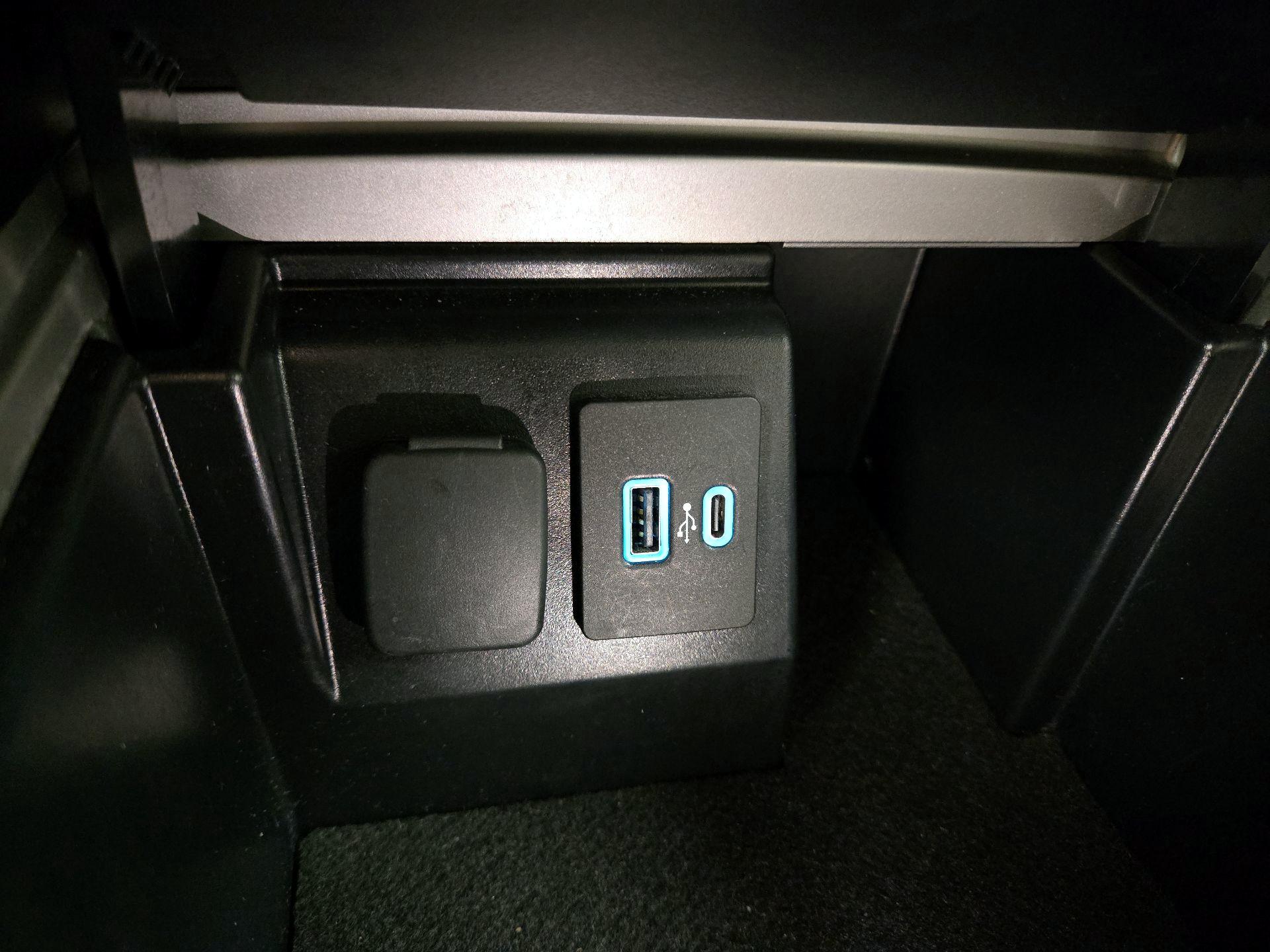 Thumbnail: 2023 Ford Explorer - 19