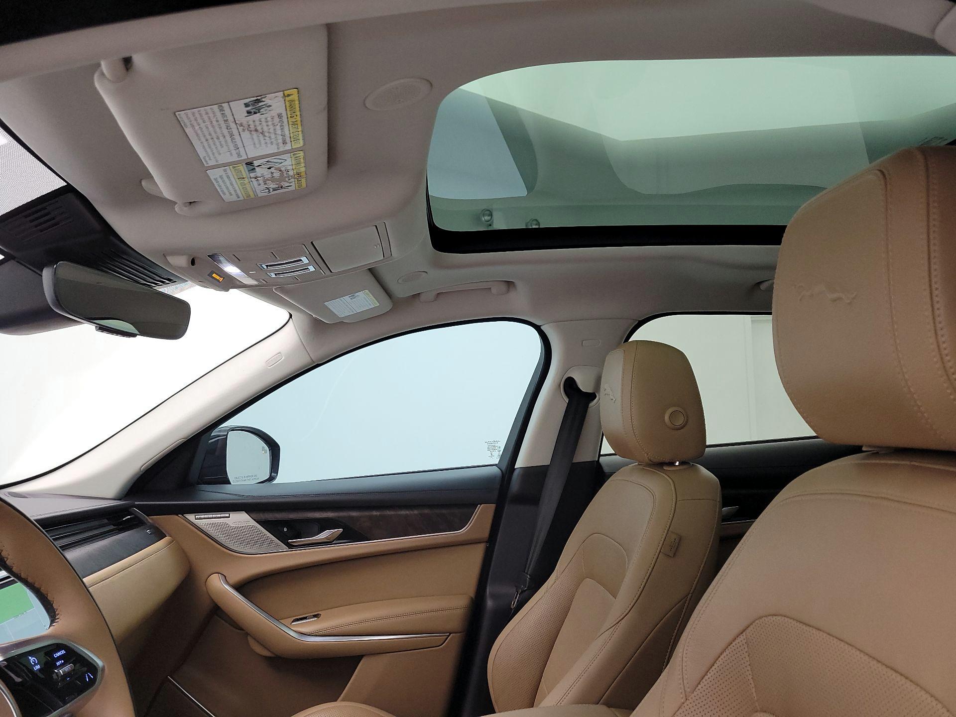 Thumbnail: 2021 Jaguar F-Pace - 20