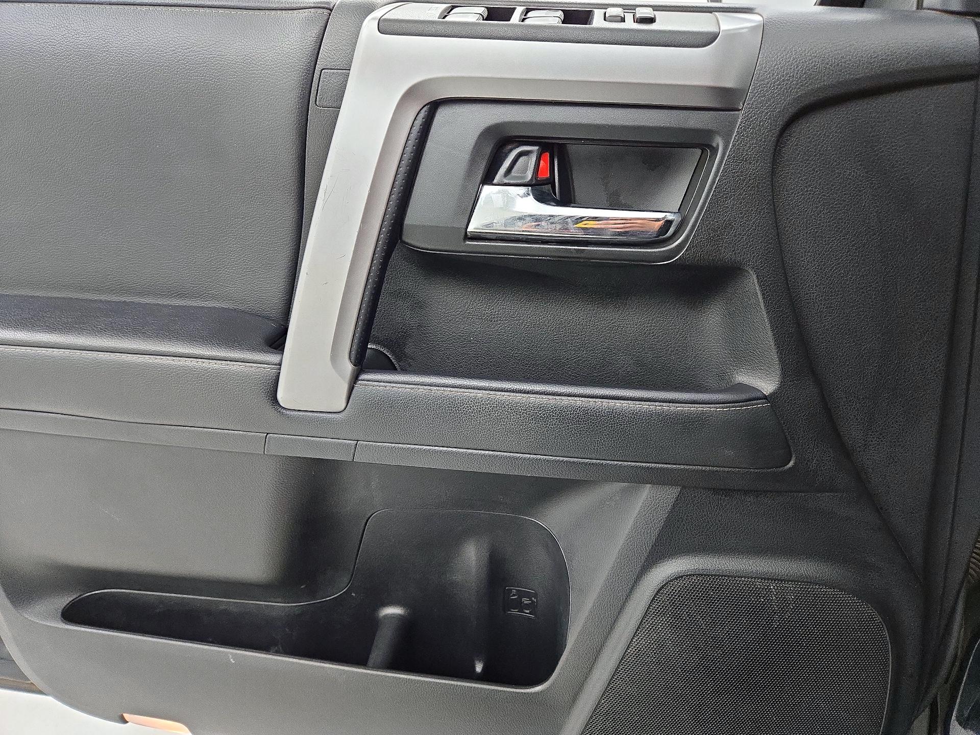 Thumbnail: 2021 Toyota 4Runner - 12