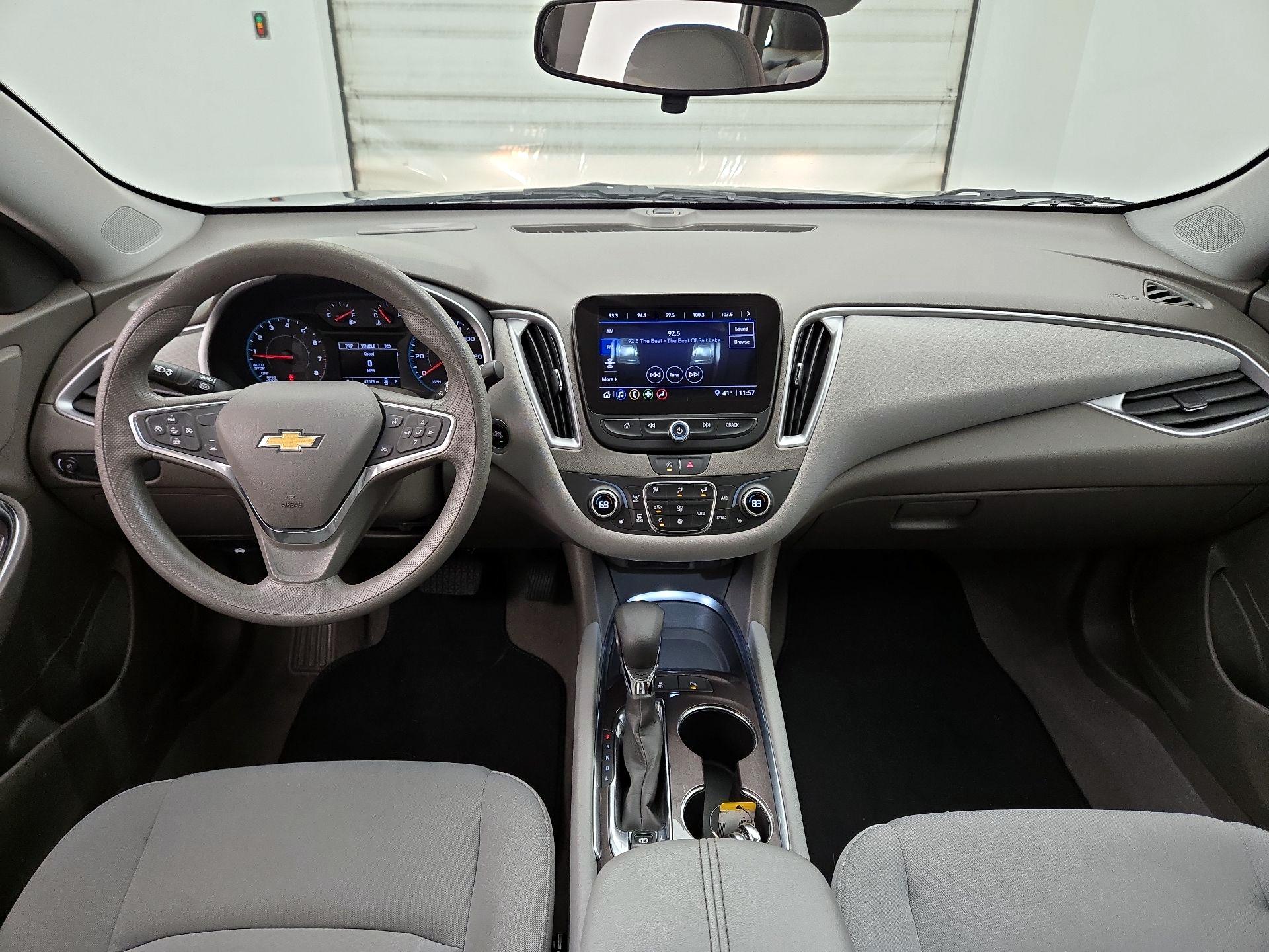 Thumbnail: 2022 Chevrolet Malibu - 9