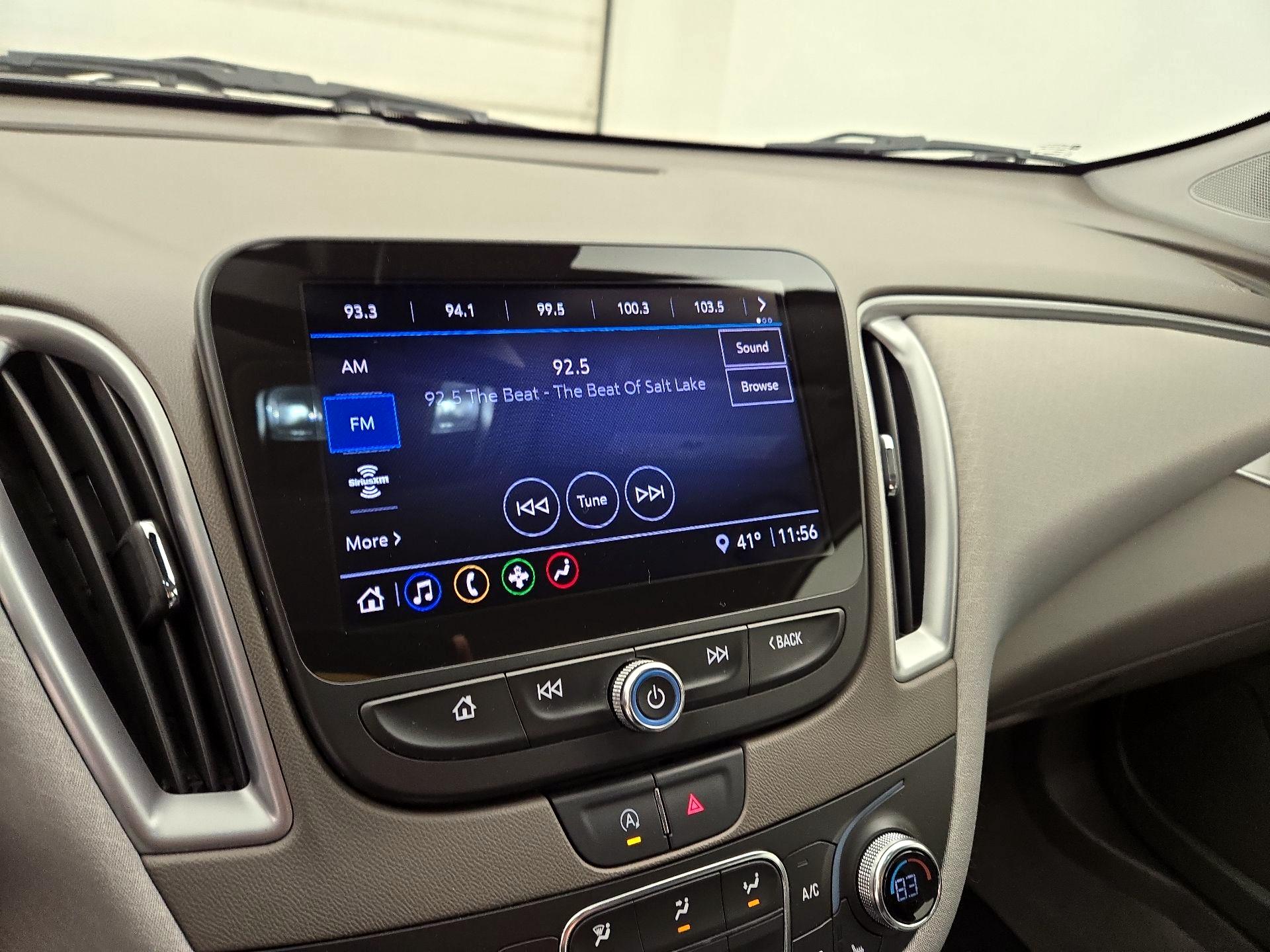 Thumbnail: 2022 Chevrolet Malibu - 15