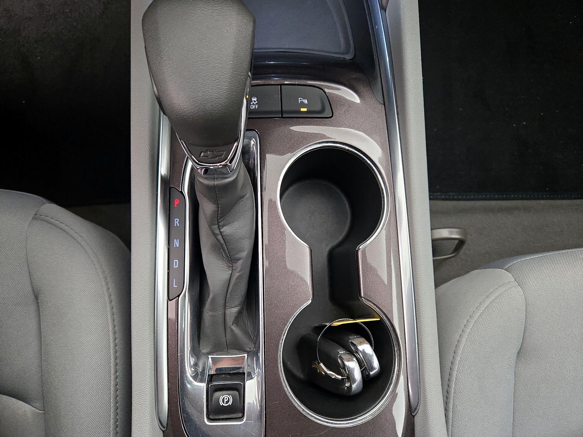 Thumbnail: 2022 Chevrolet Malibu - 17