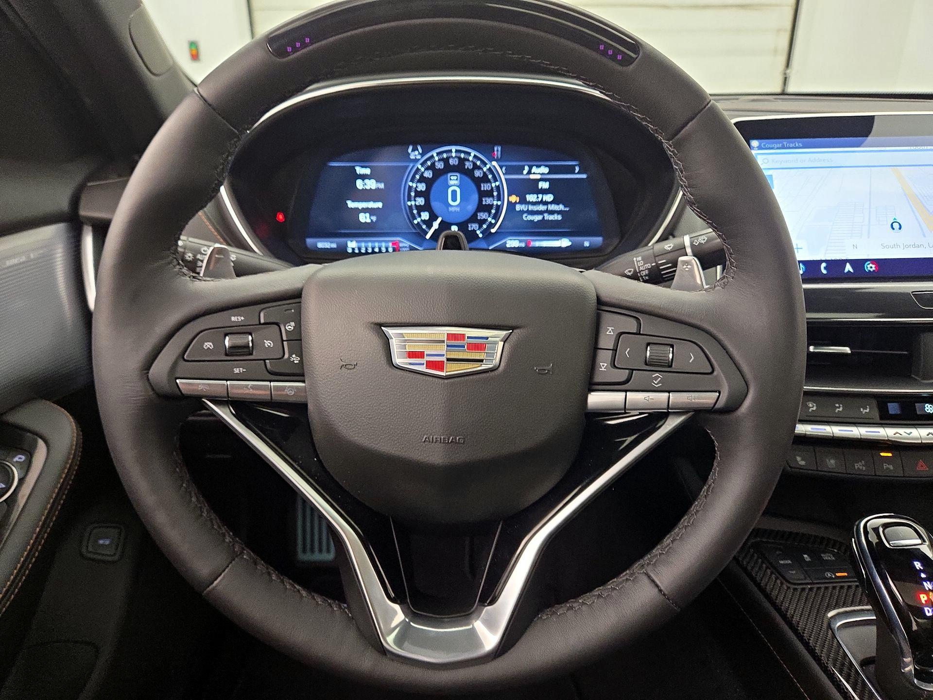 Thumbnail: 2023 Cadillac CT5 - 10