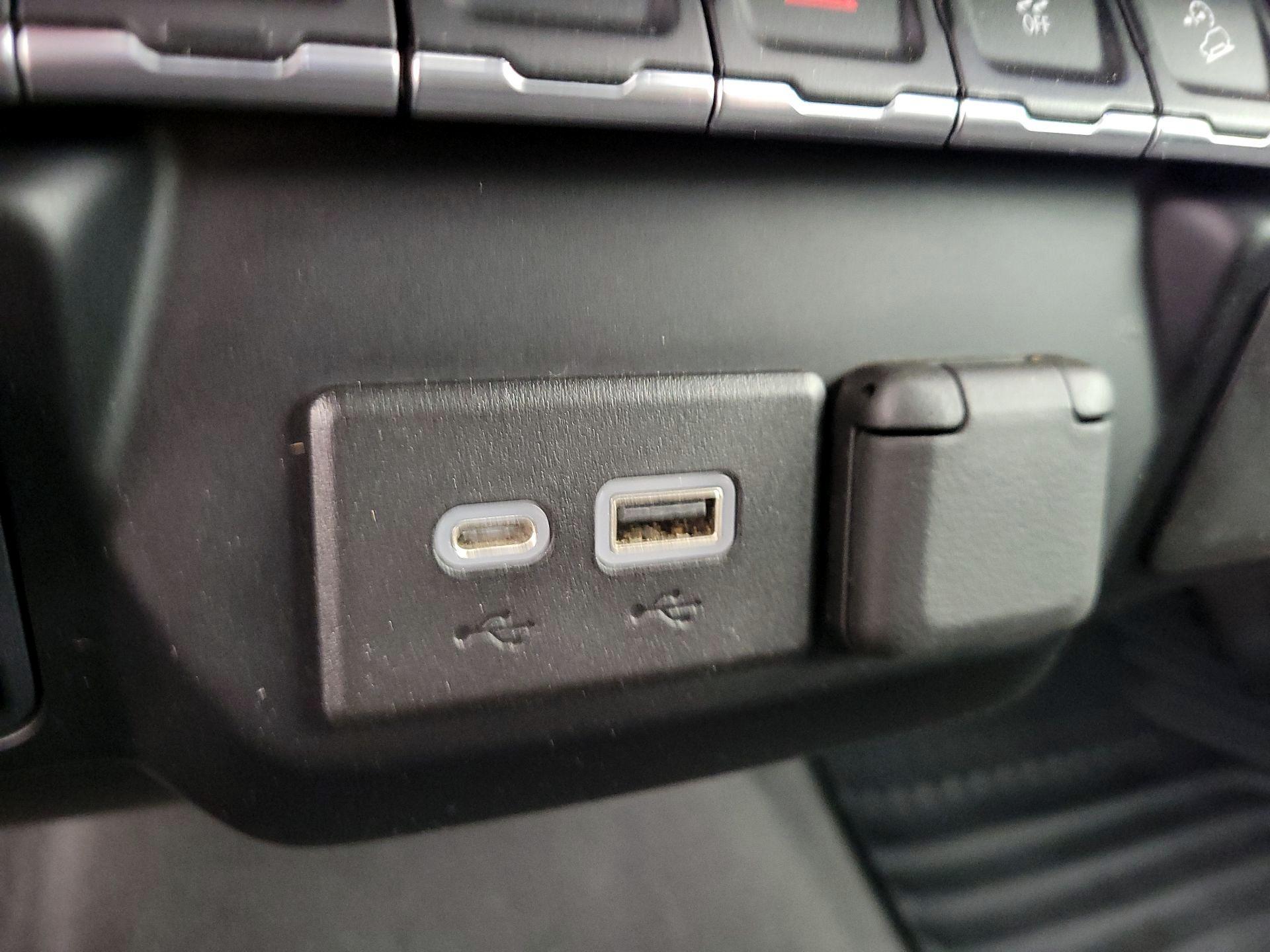 Thumbnail: 2023 Chevrolet Silverado 2500 - 18