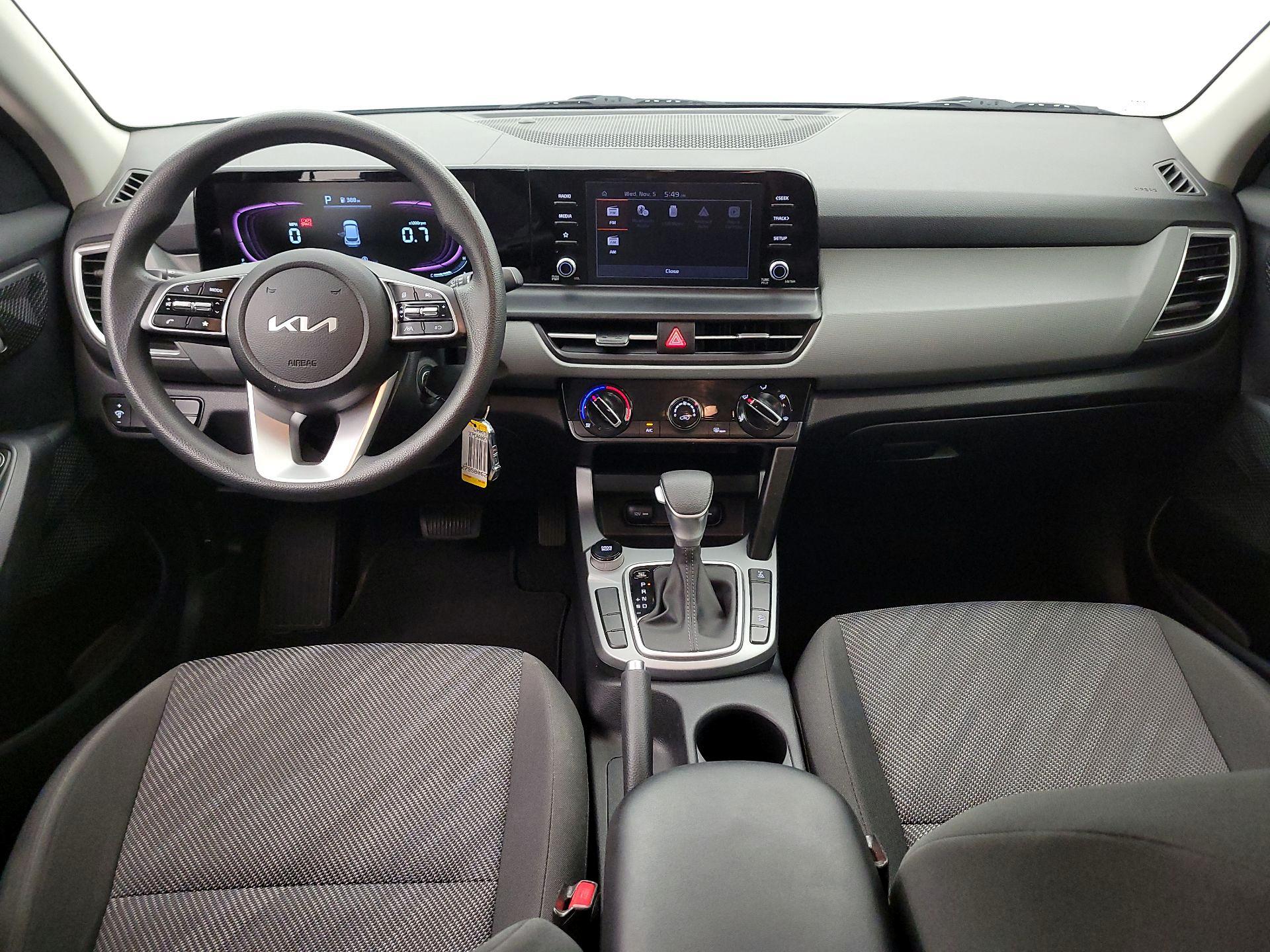 Thumbnail: 2024 Kia Seltos - 9