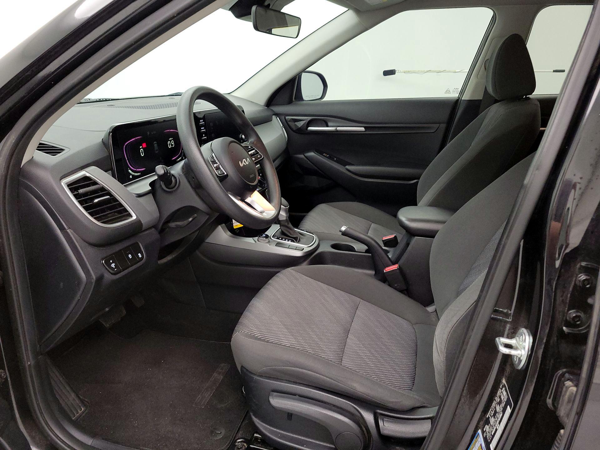 Thumbnail: 2024 Kia Seltos - 11