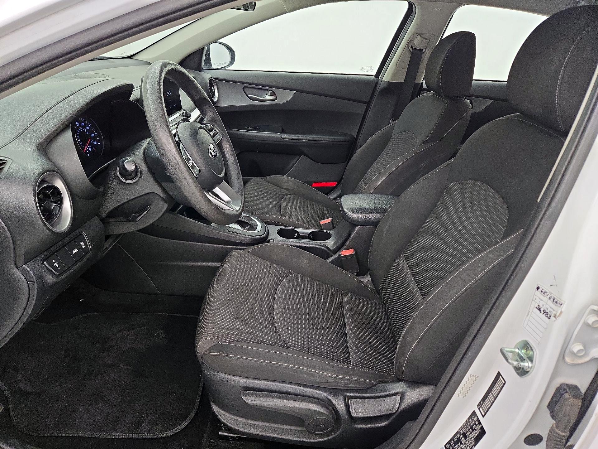 Thumbnail: 2021 Kia Forte - 11