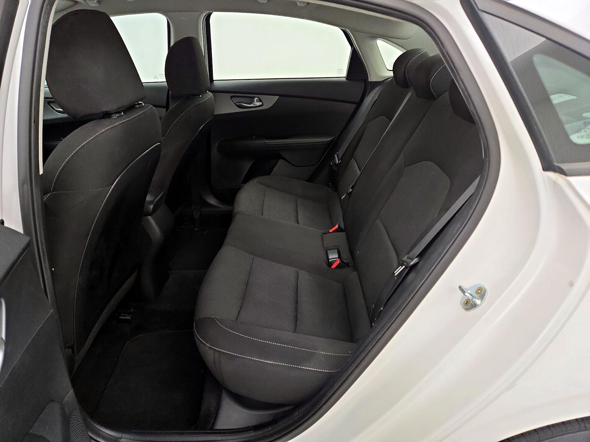 Thumbnail: 2021 Kia Forte - 19