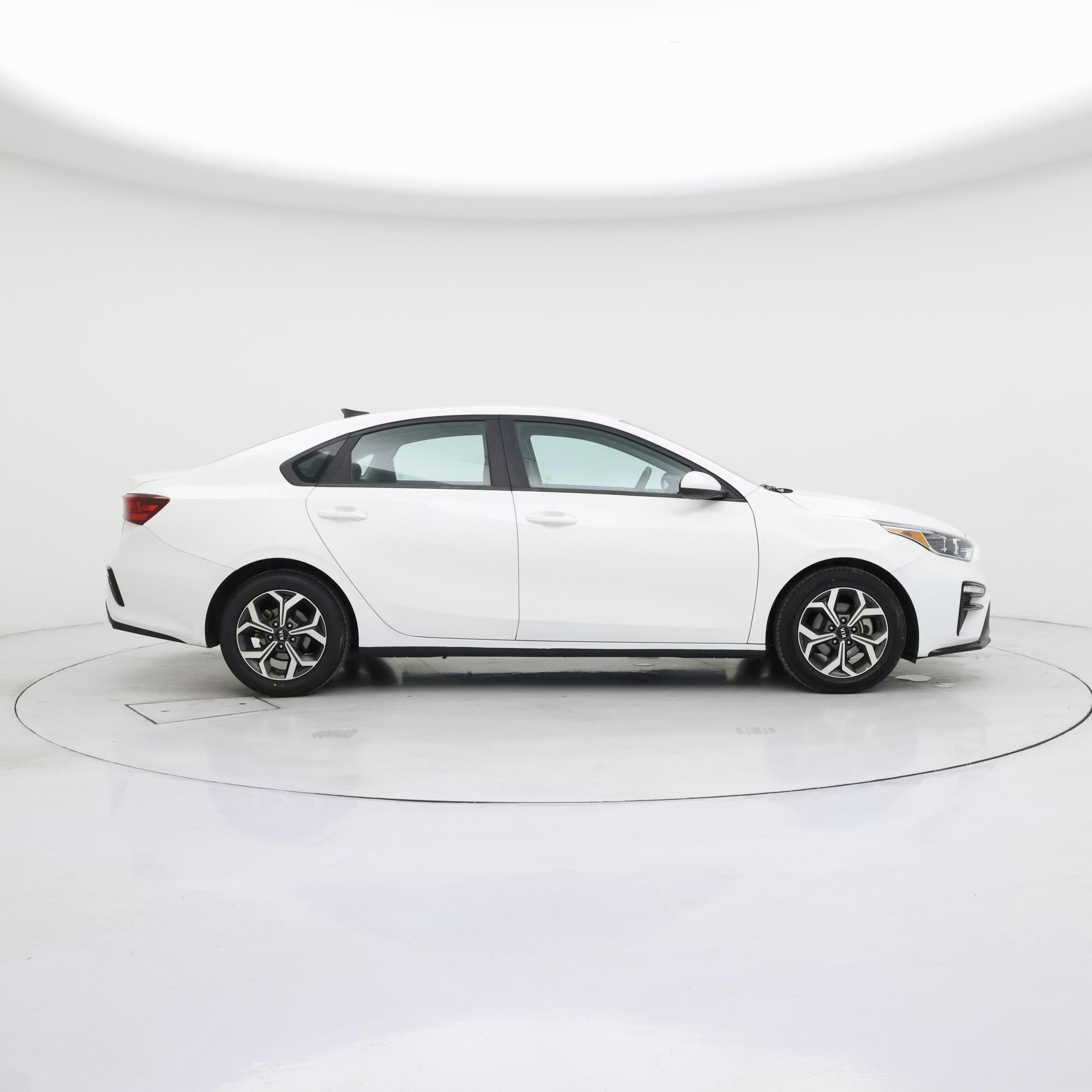 Thumbnail: 2021 Kia Forte - 7