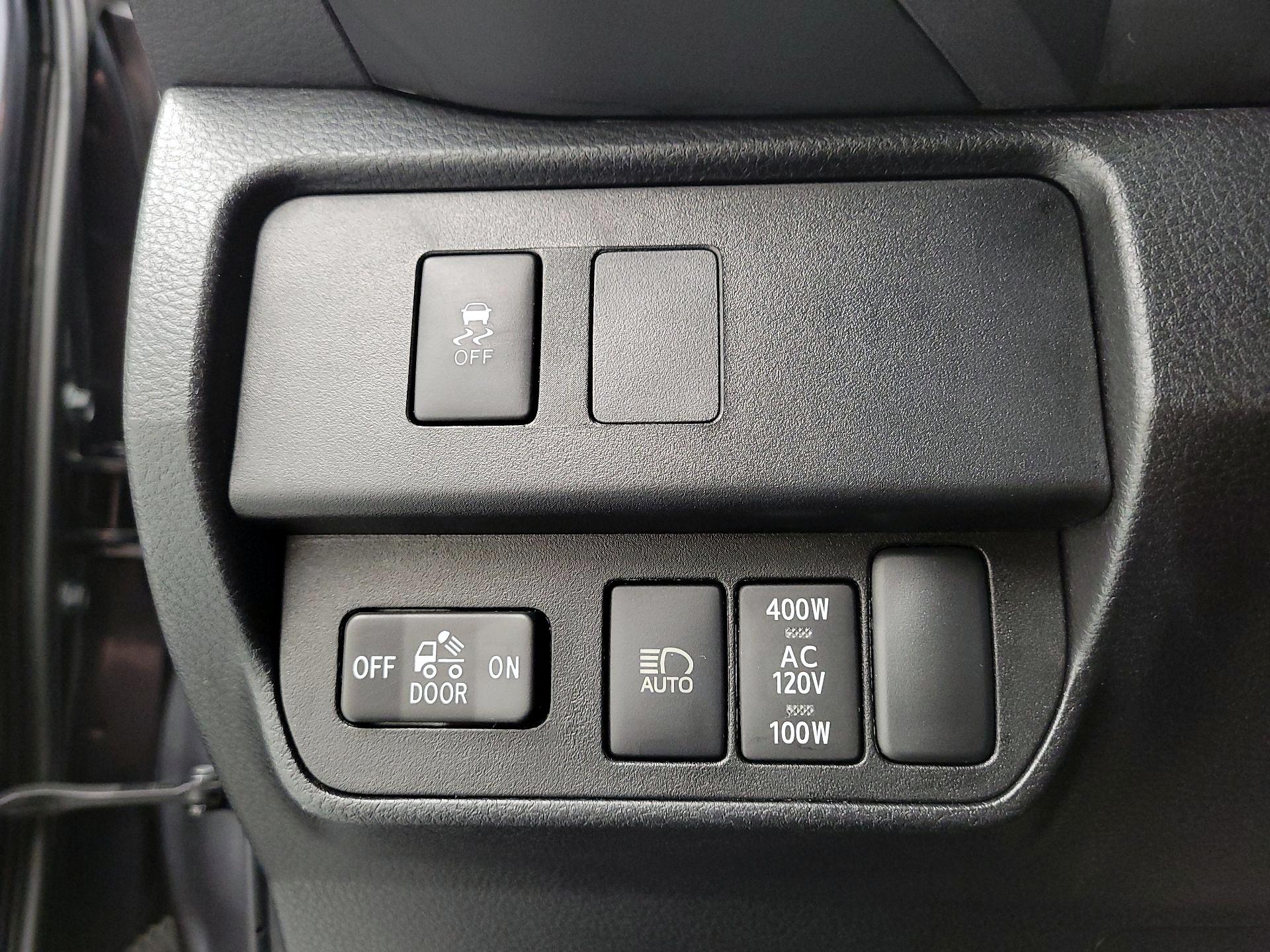 Thumbnail: 2023 Toyota Tacoma - 13