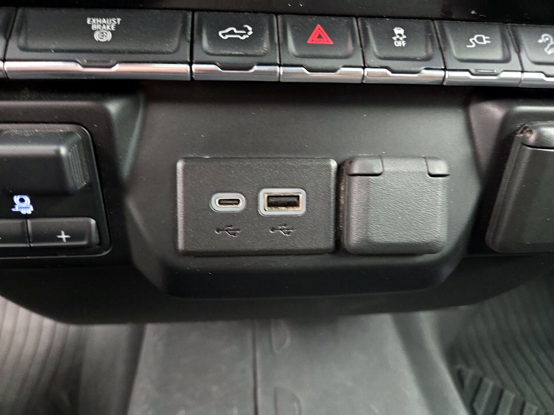 Thumbnail: 2023 Chevrolet Silverado 2500 - 18