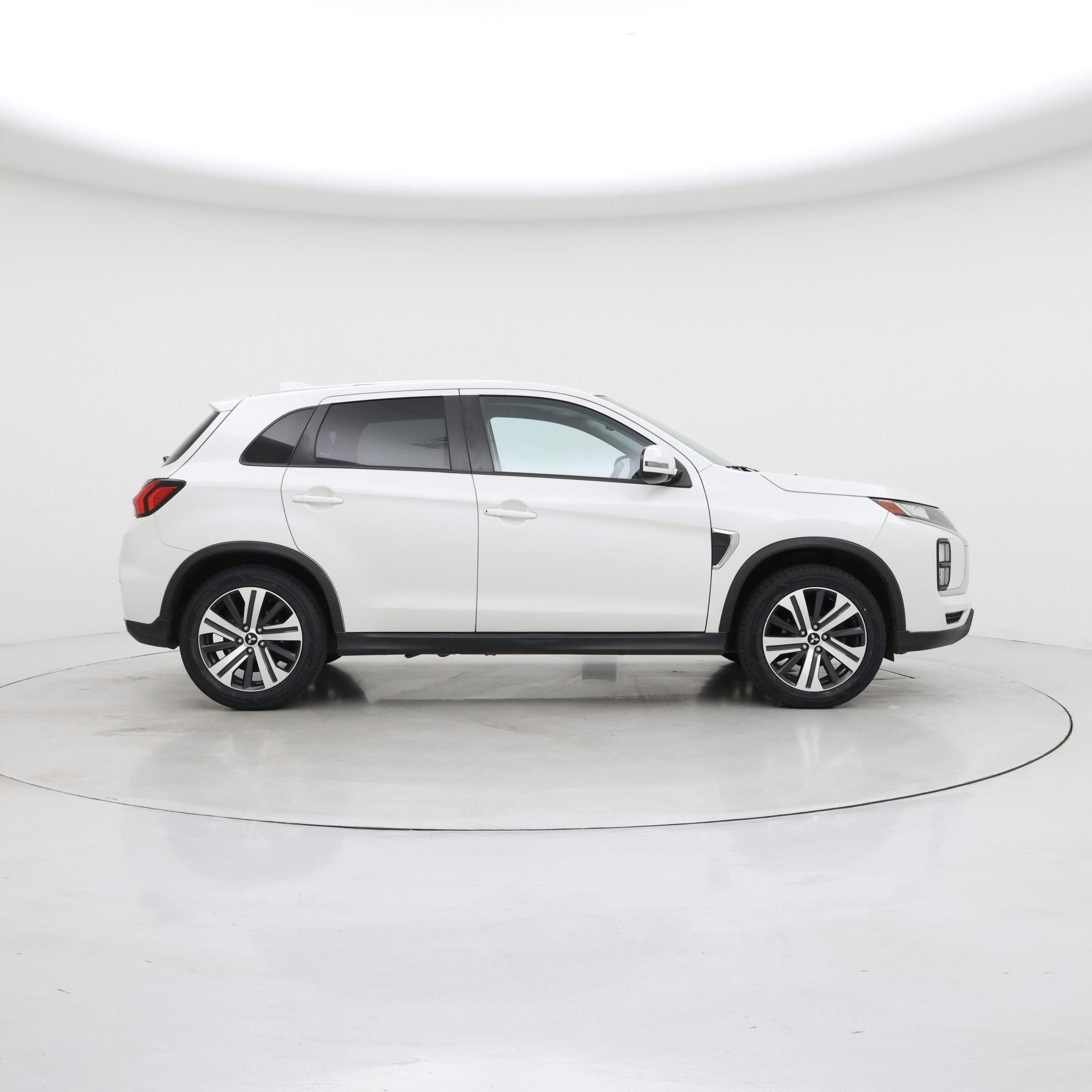 Thumbnail: 2021 Mitsubishi Outlander Sport - 7