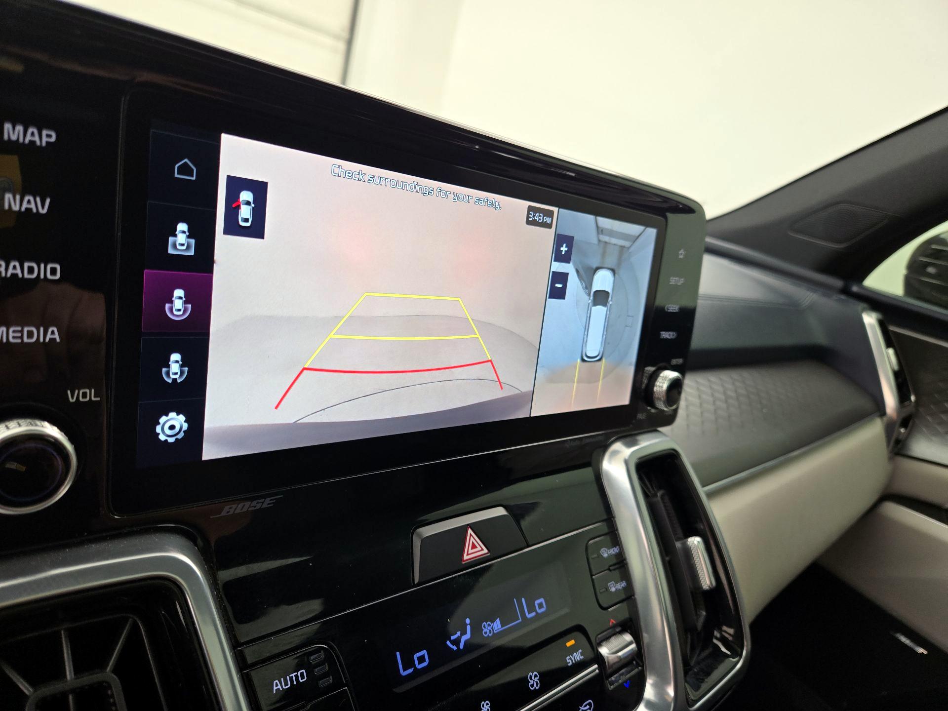 Thumbnail: 2023 Kia Sorento - 15