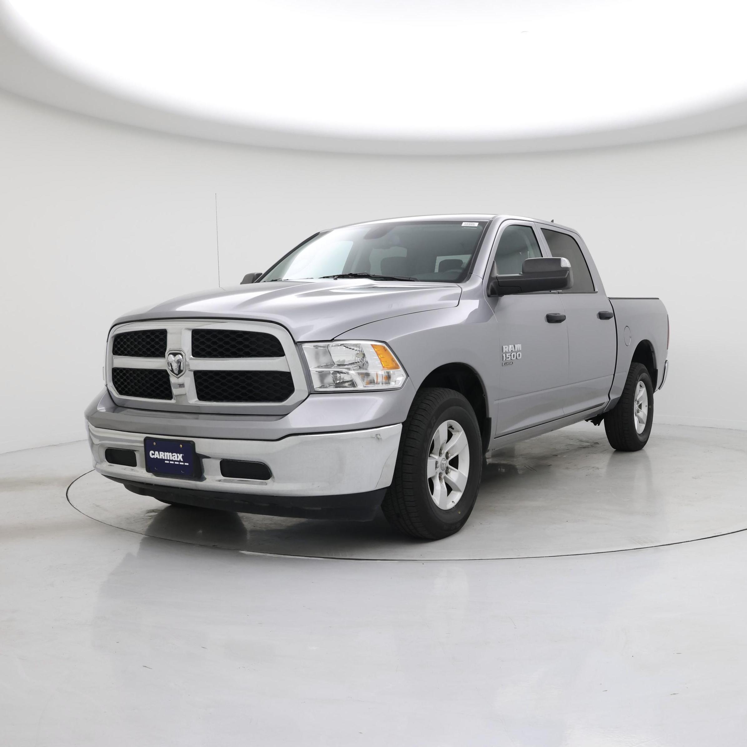 Thumbnail: 2023 RAM 1500 Classic - 4