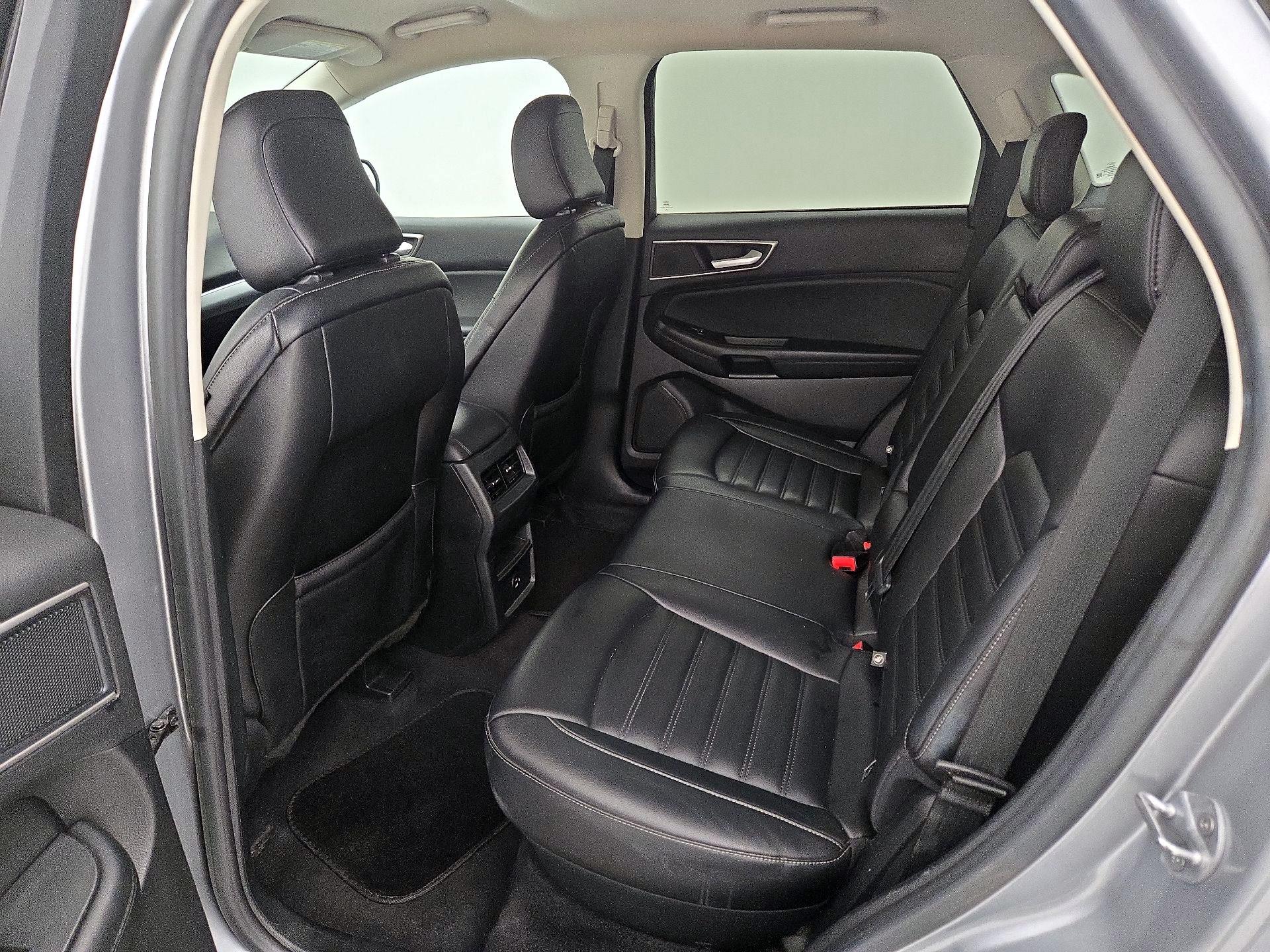 Thumbnail: 2021 Ford Edge - 19