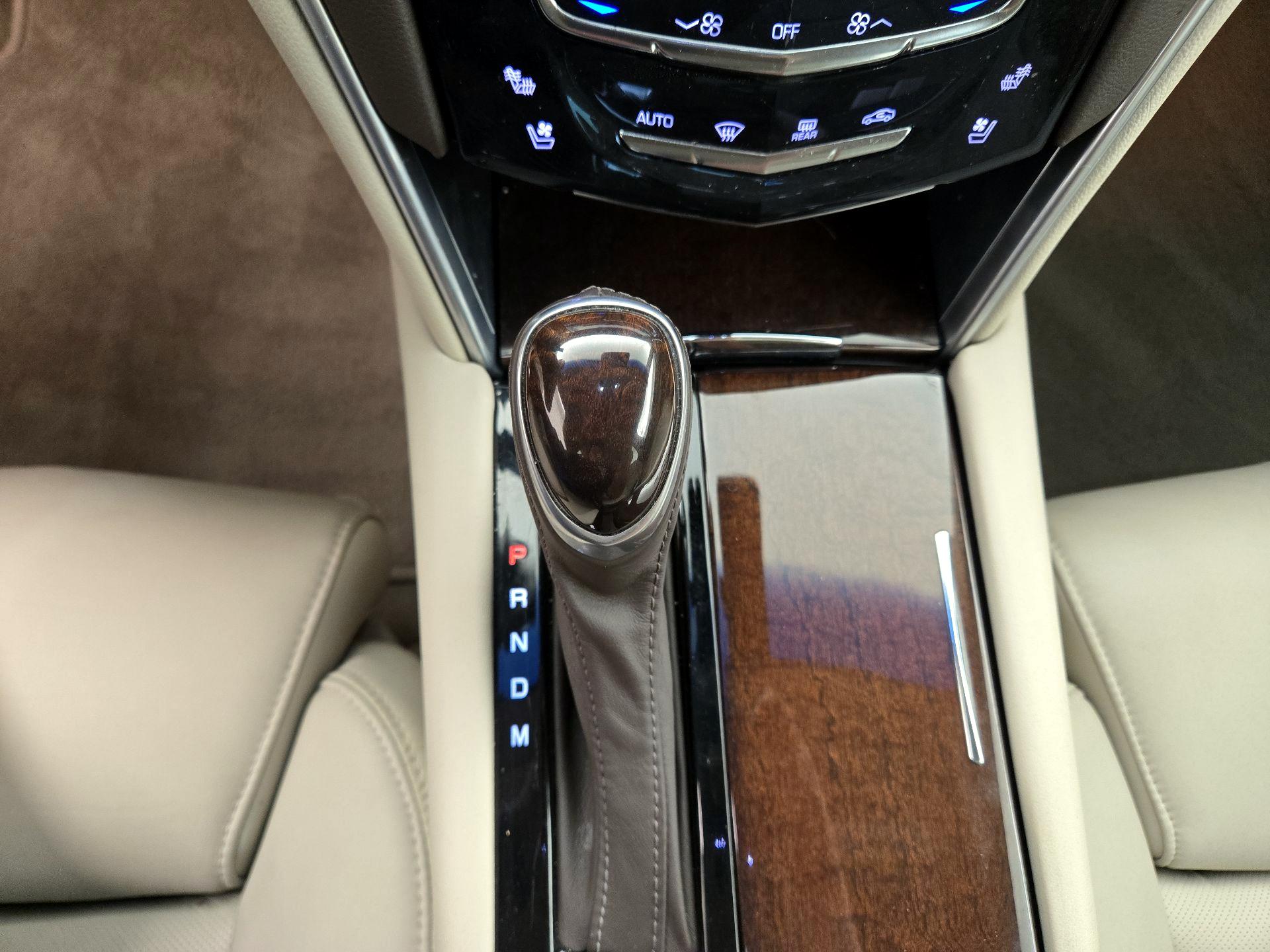 Thumbnail: 2017 Cadillac XTS - 18