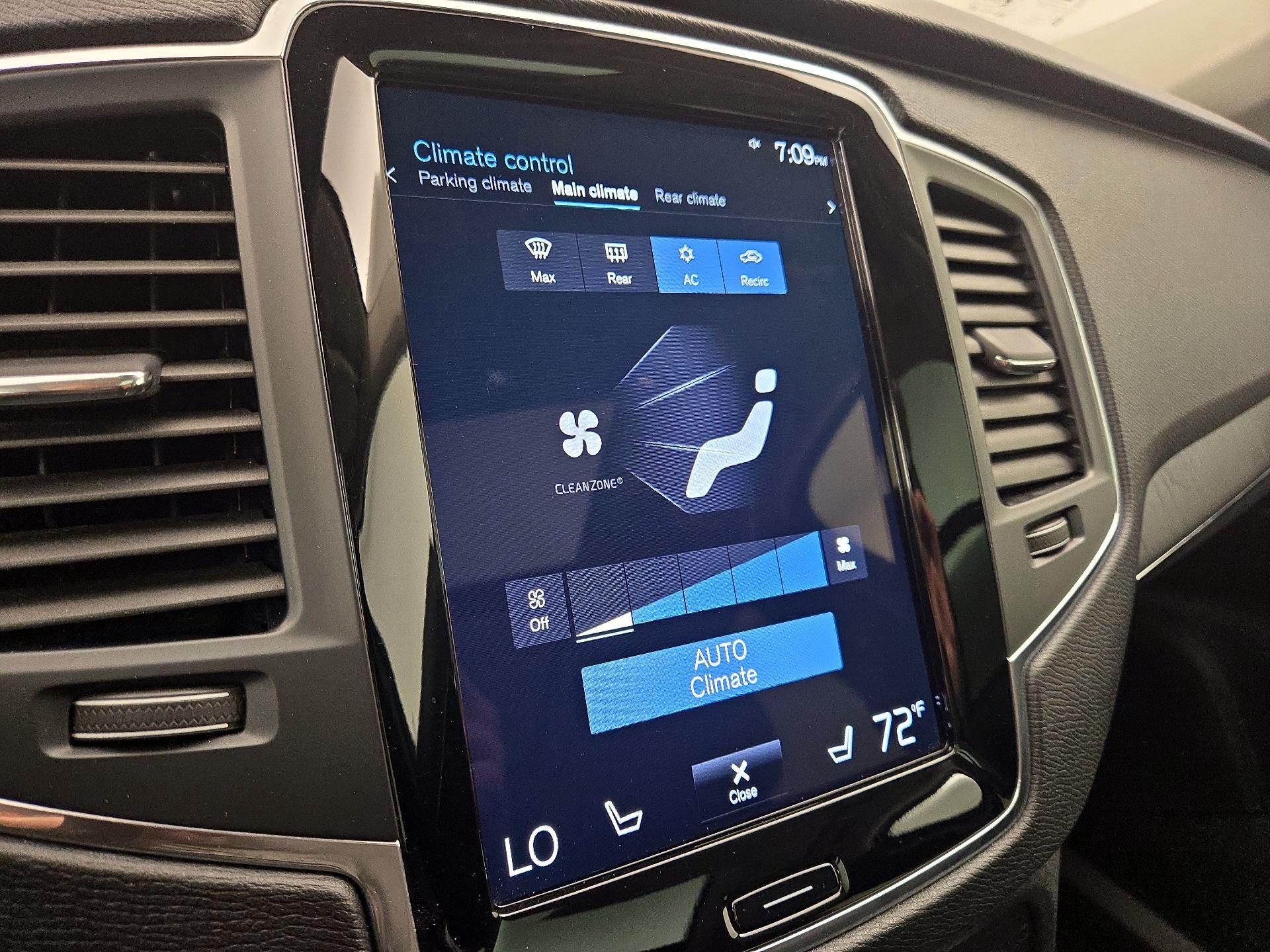 Thumbnail: 2020 Volvo XC90 - 17