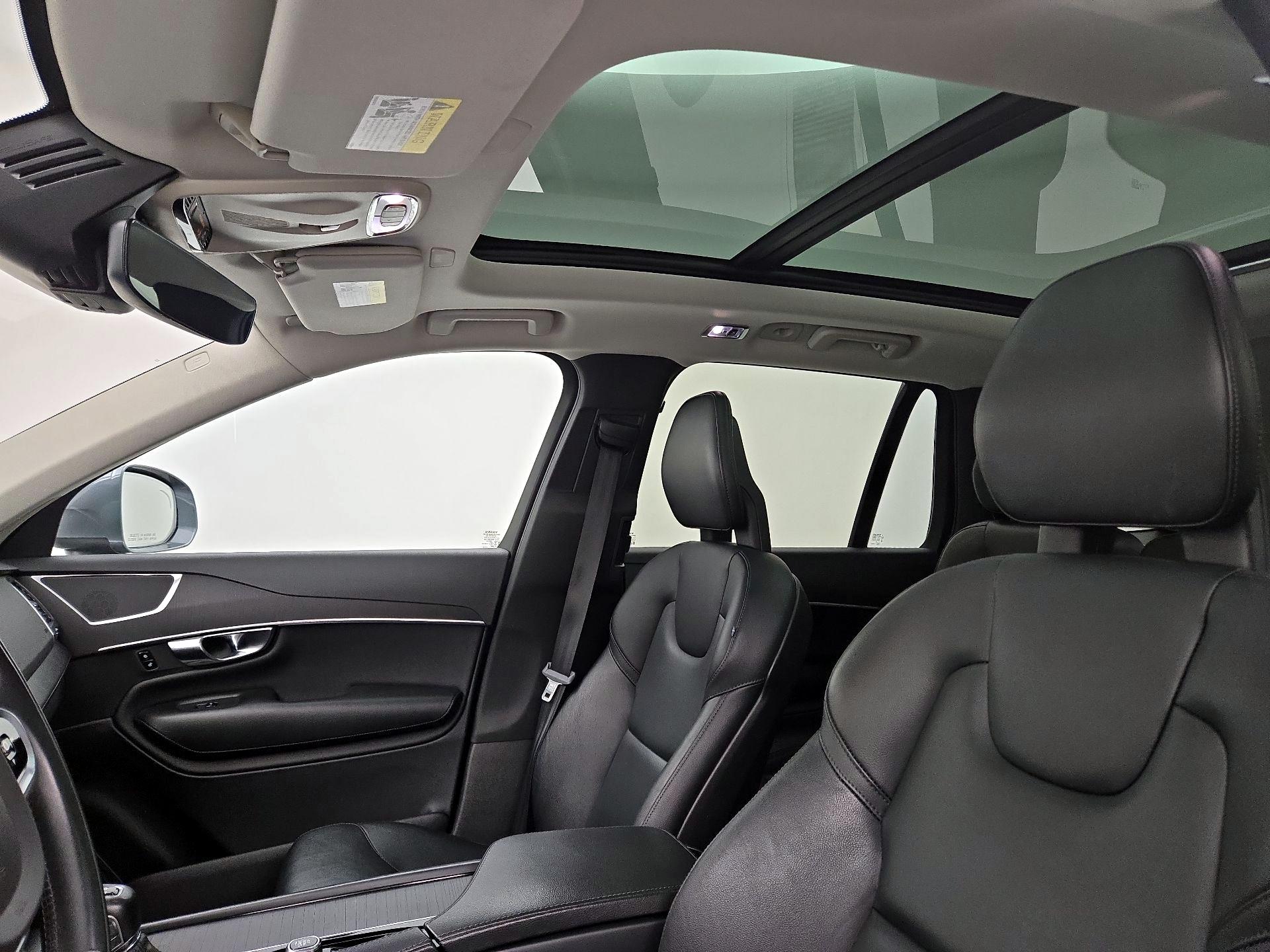 Thumbnail: 2020 Volvo XC90 - 20