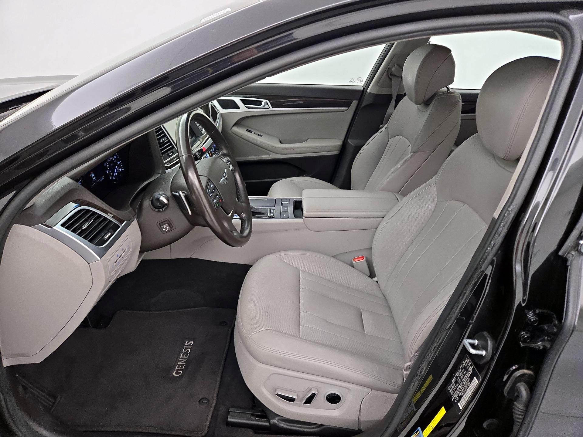 Thumbnail: 2019 Genesis G80 - 11