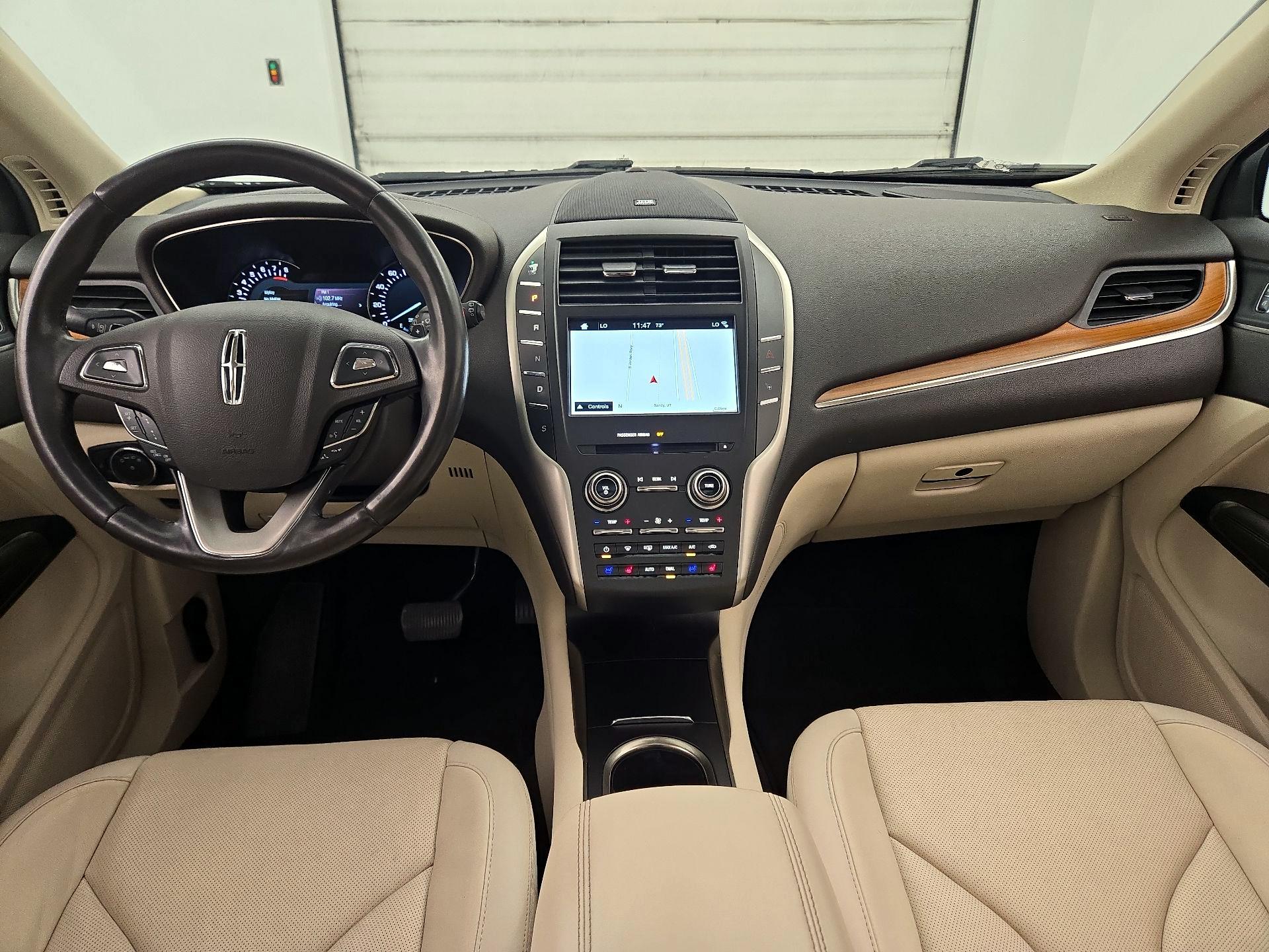 Thumbnail: 2016 Lincoln MKC - 9