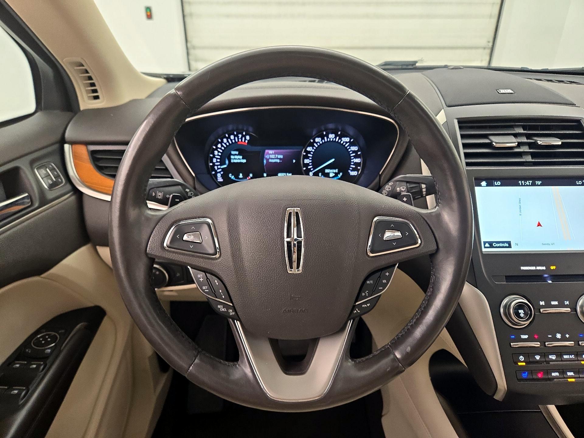 Thumbnail: 2016 Lincoln MKC - 10