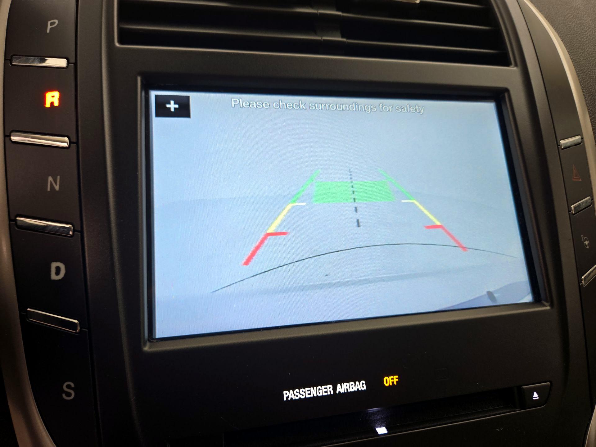 Thumbnail: 2016 Lincoln MKC - 15