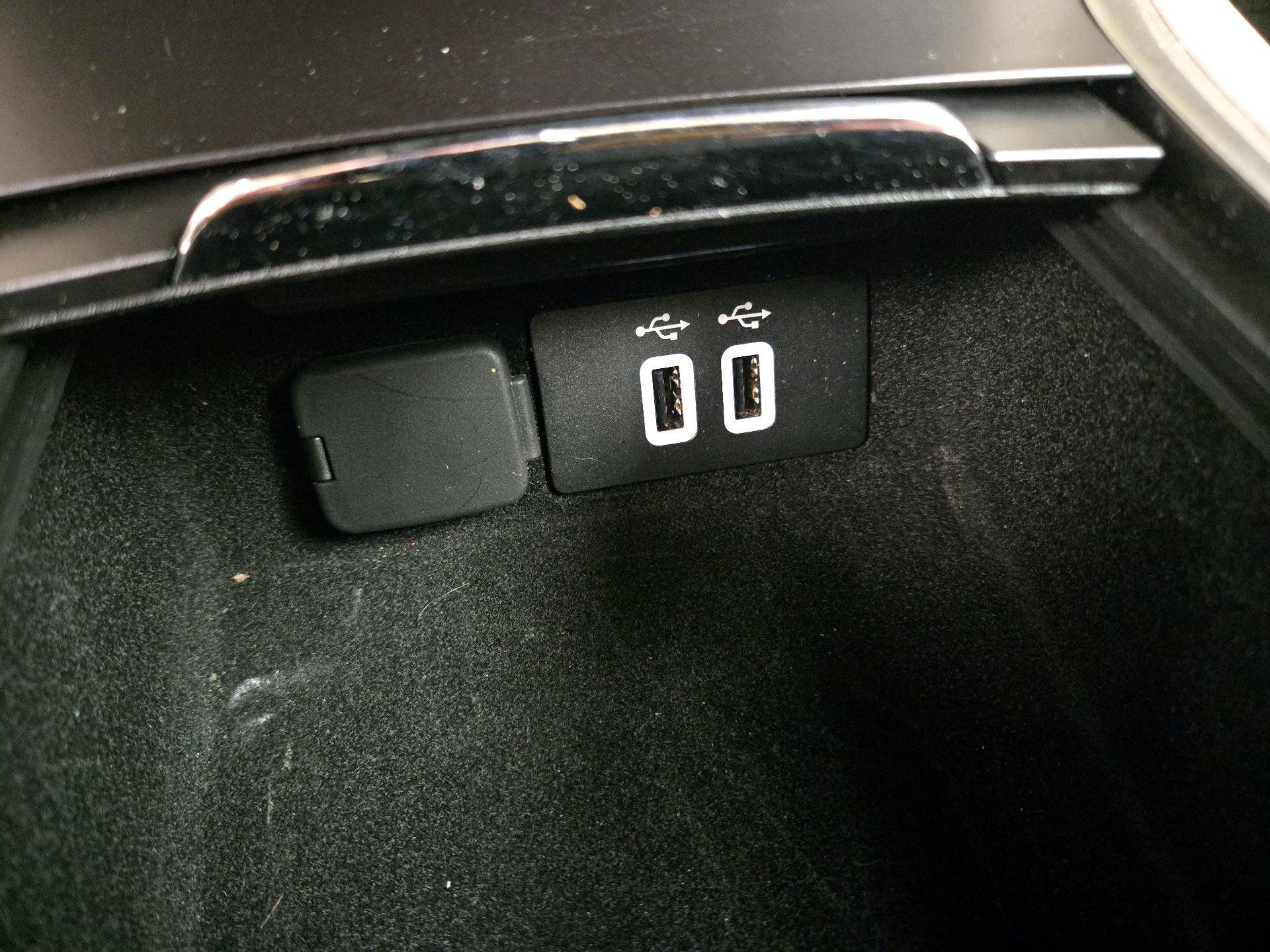 Thumbnail: 2016 Lincoln MKC - 19