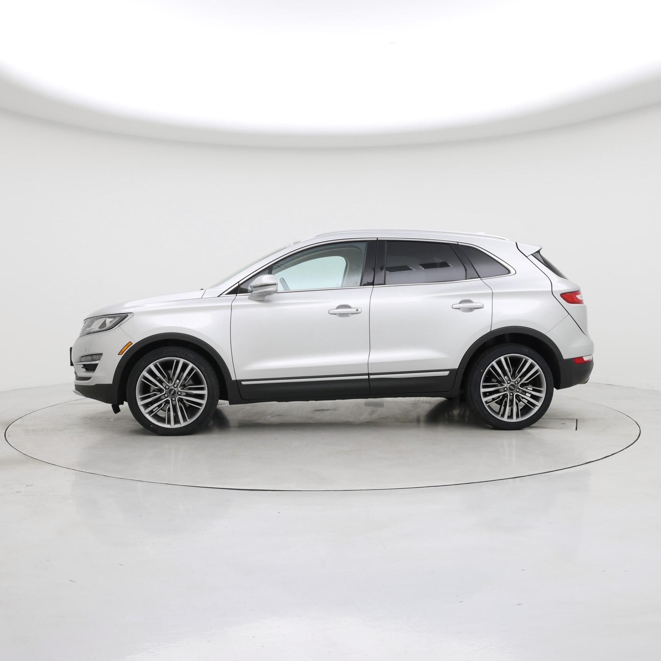Thumbnail: 2016 Lincoln MKC - 3