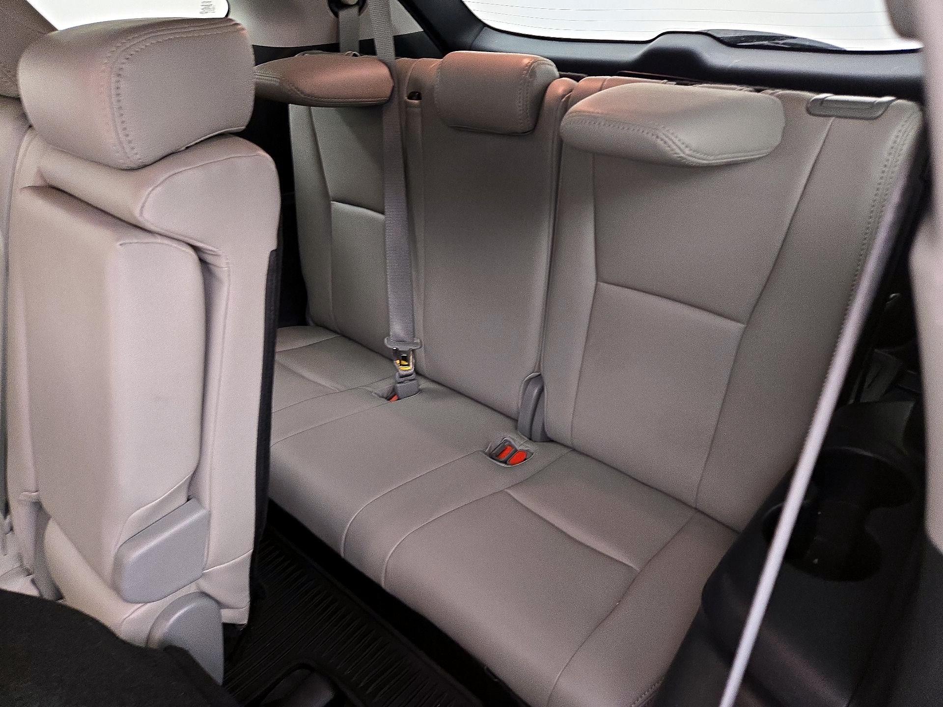 Thumbnail: 2022 Toyota Highlander - 20