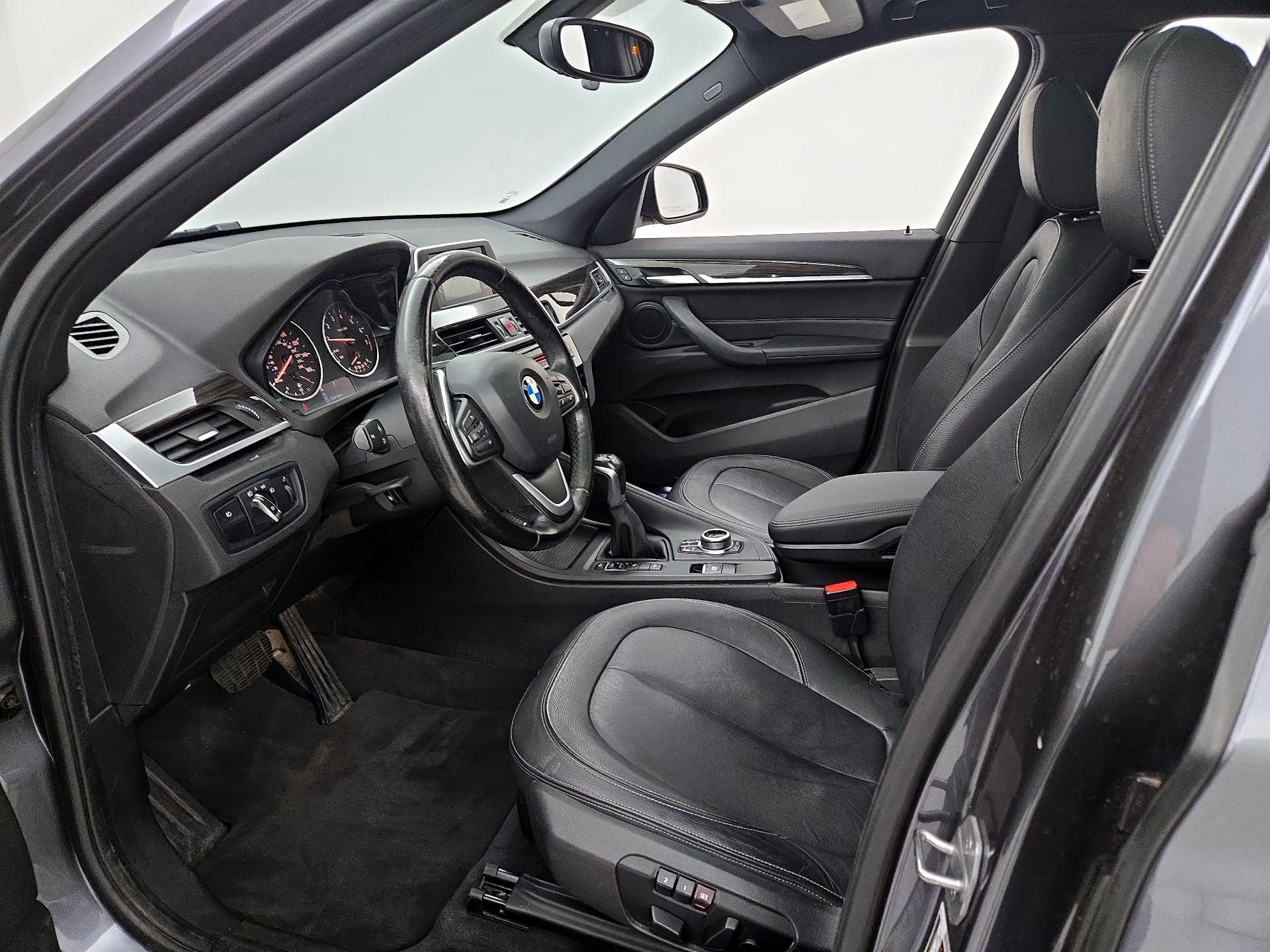 Thumbnail: 2017 BMW X1 - 11