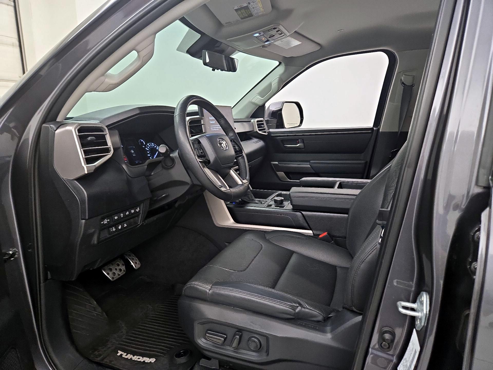 Thumbnail: 2022 Toyota Tundra - 11