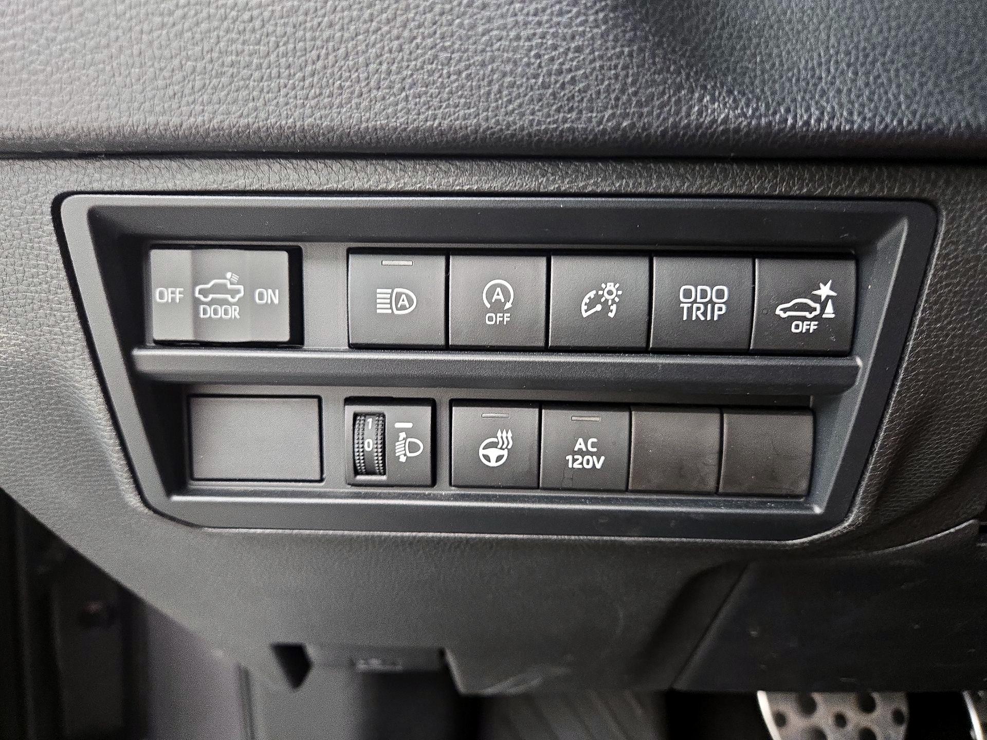 Thumbnail: 2022 Toyota Tundra - 13