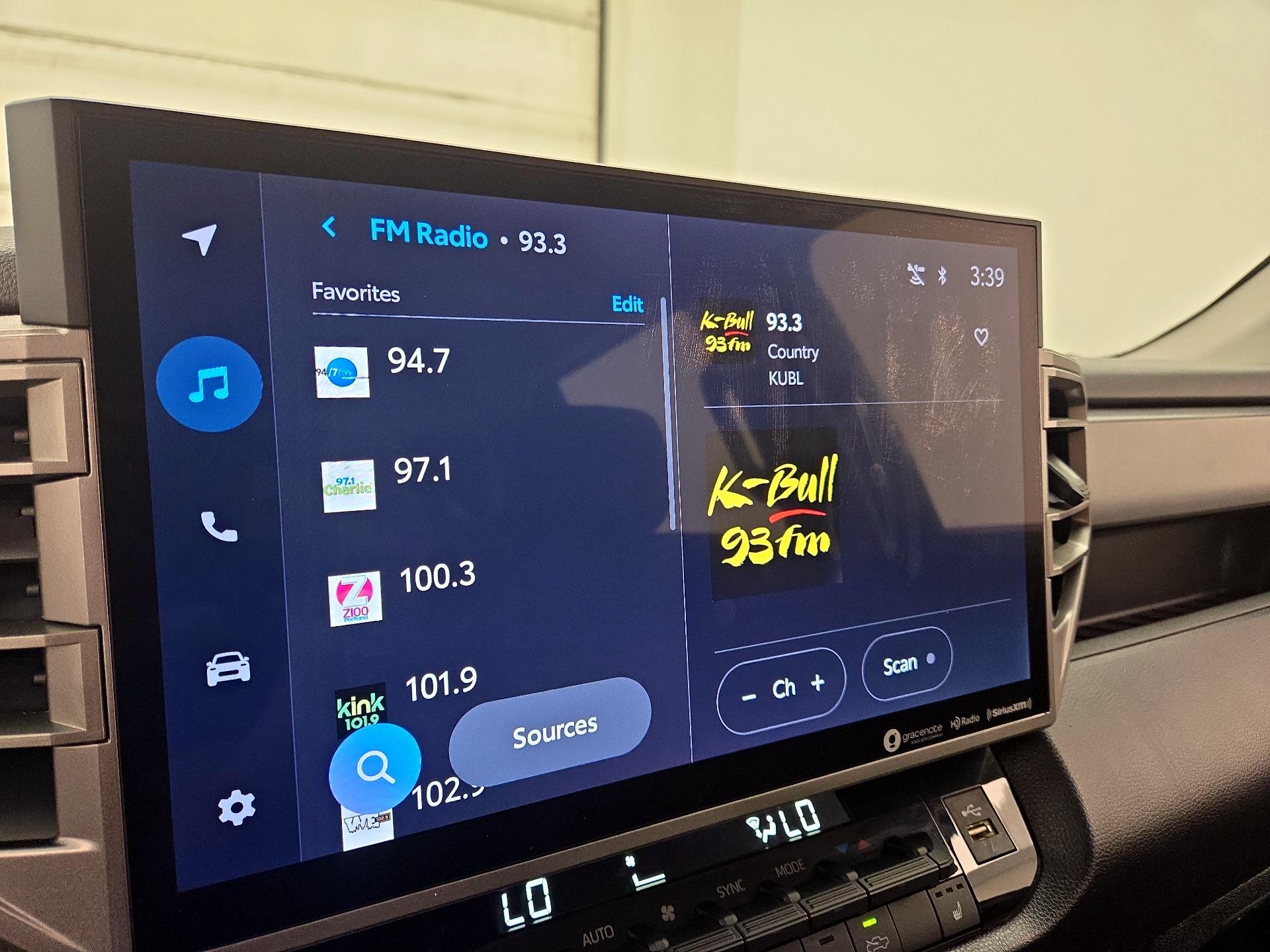 Thumbnail: 2022 Toyota Tundra - 16